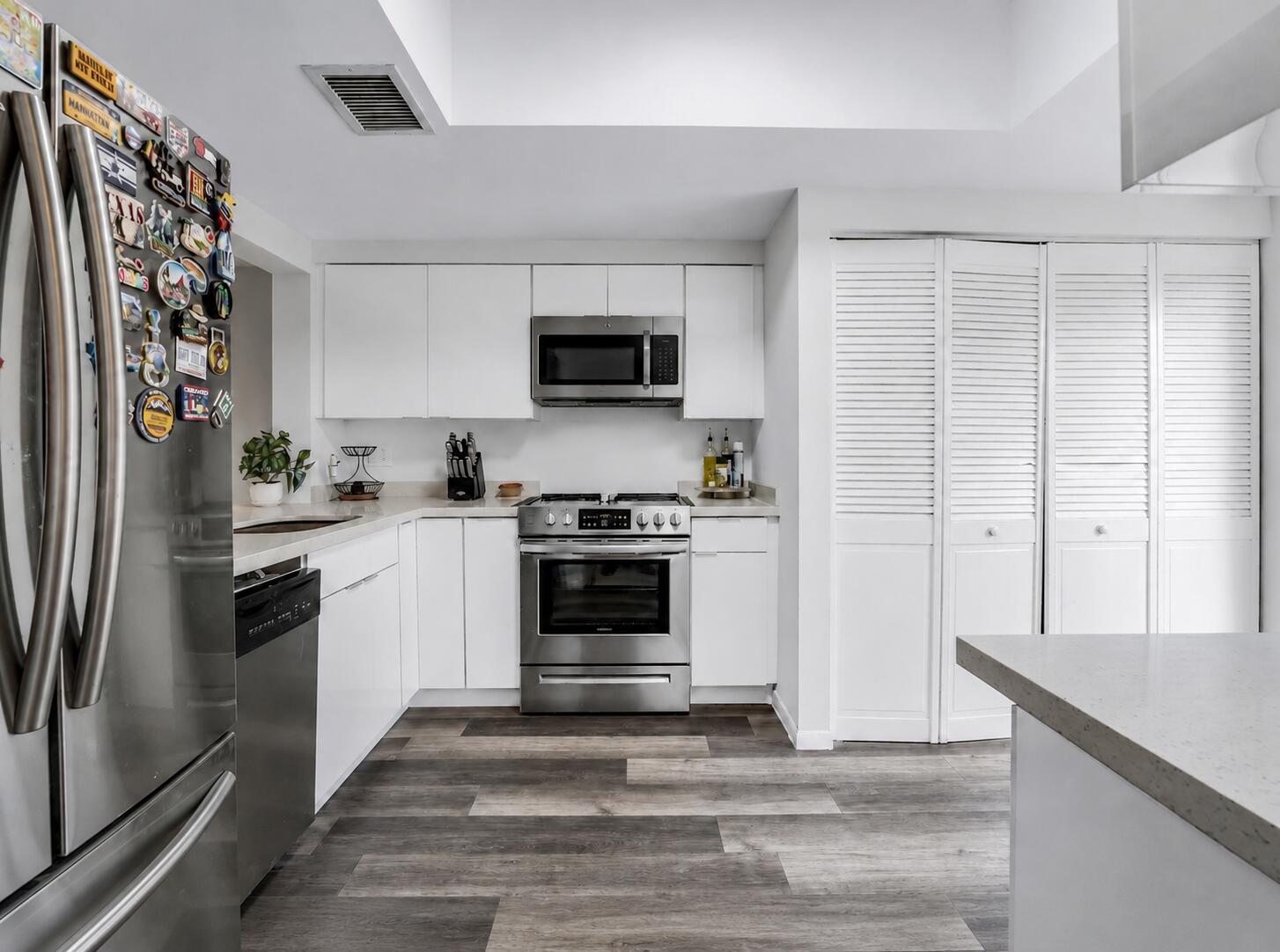 8858 NW 48th Street 8858