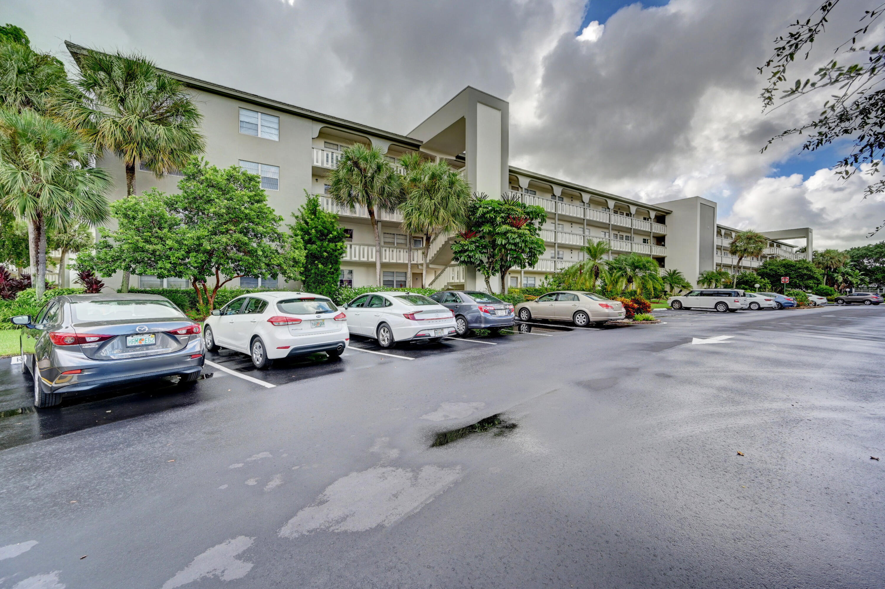 2901 Victoria Circle H4