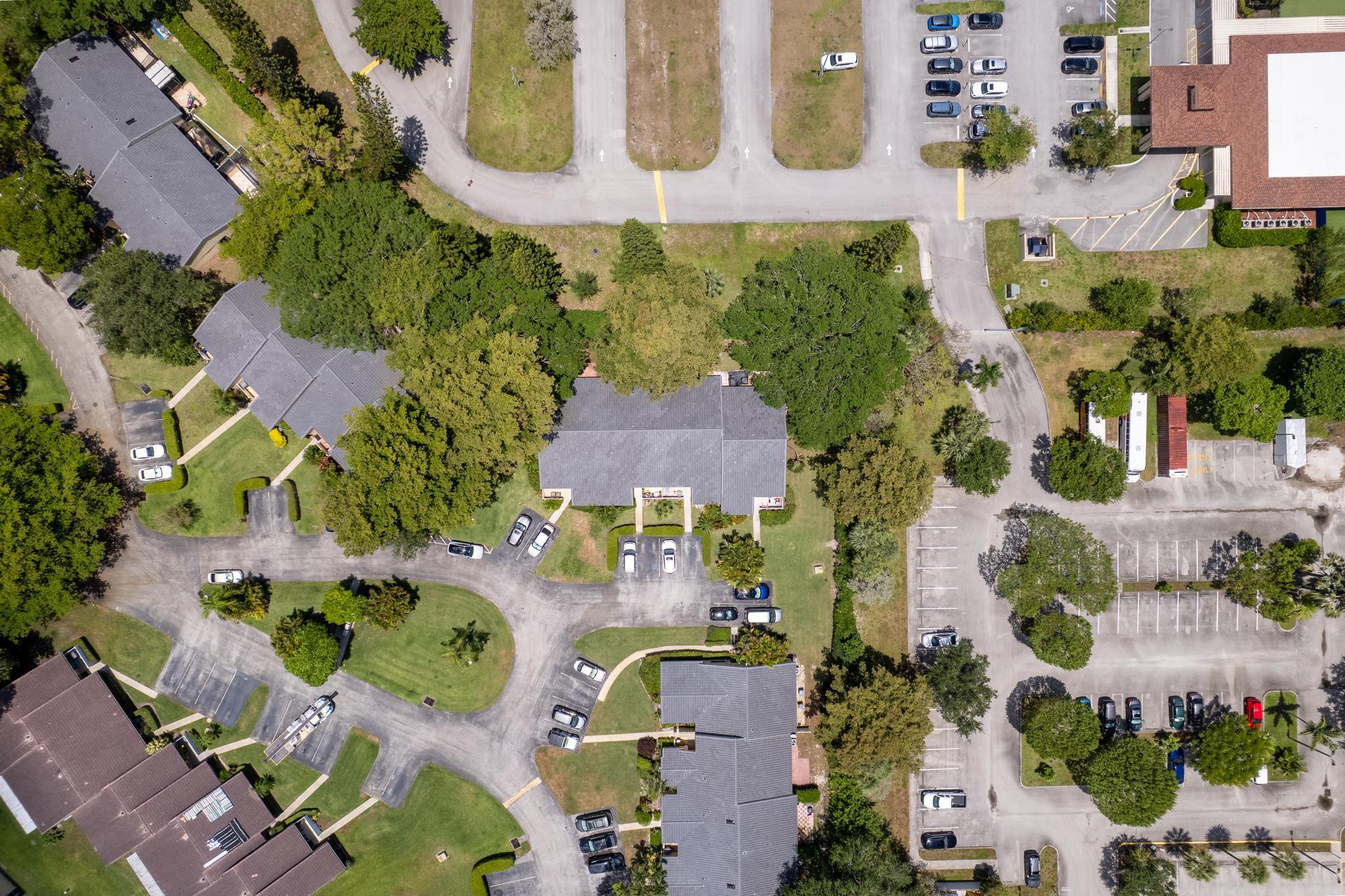 6789 Bridlewood Court .