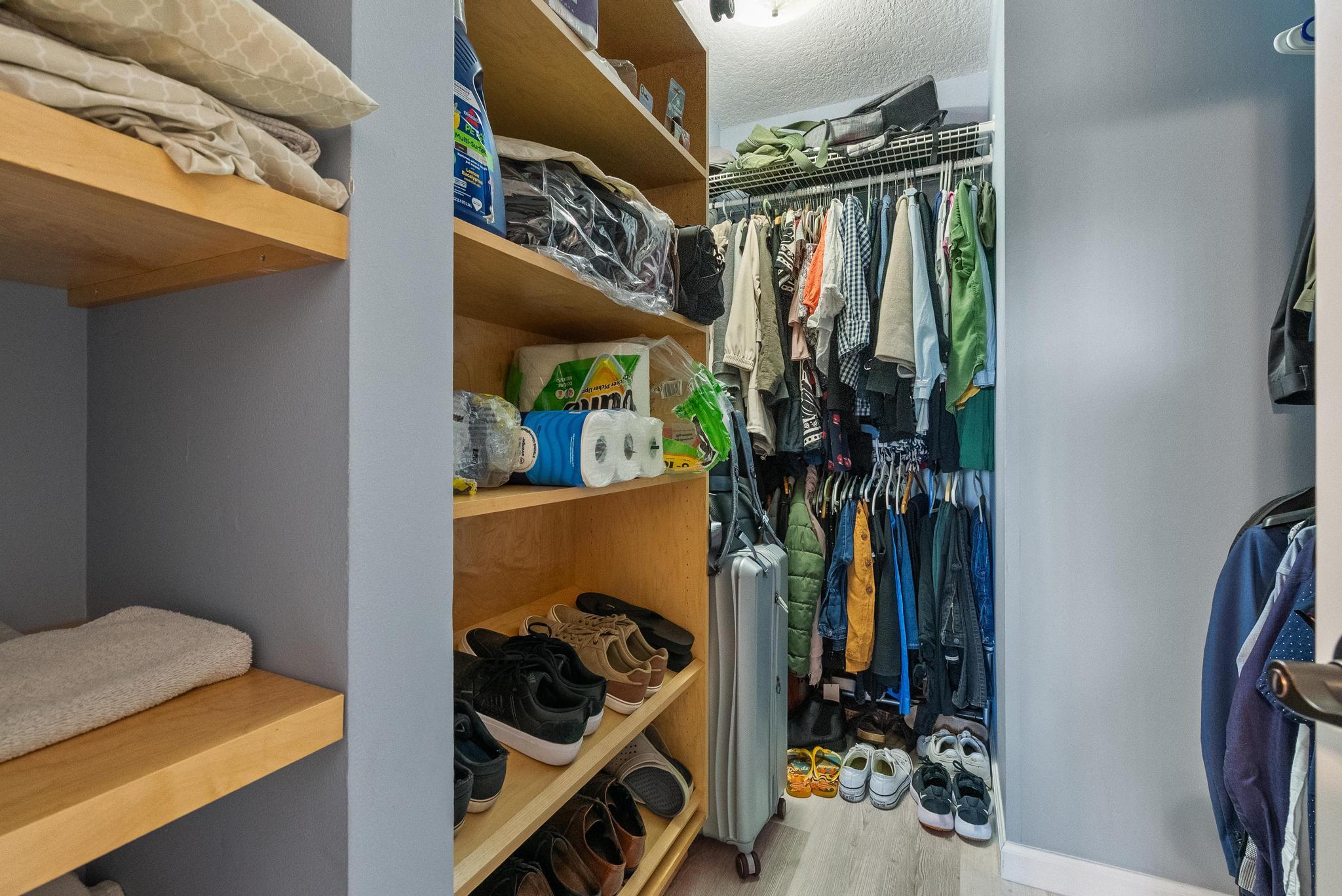 6789 Bridlewood Court .