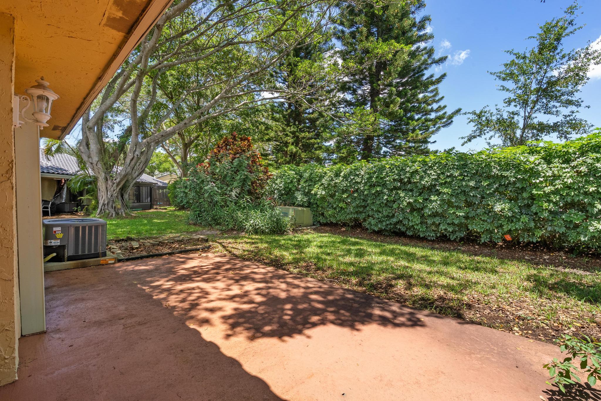 6789 Bridlewood Court .