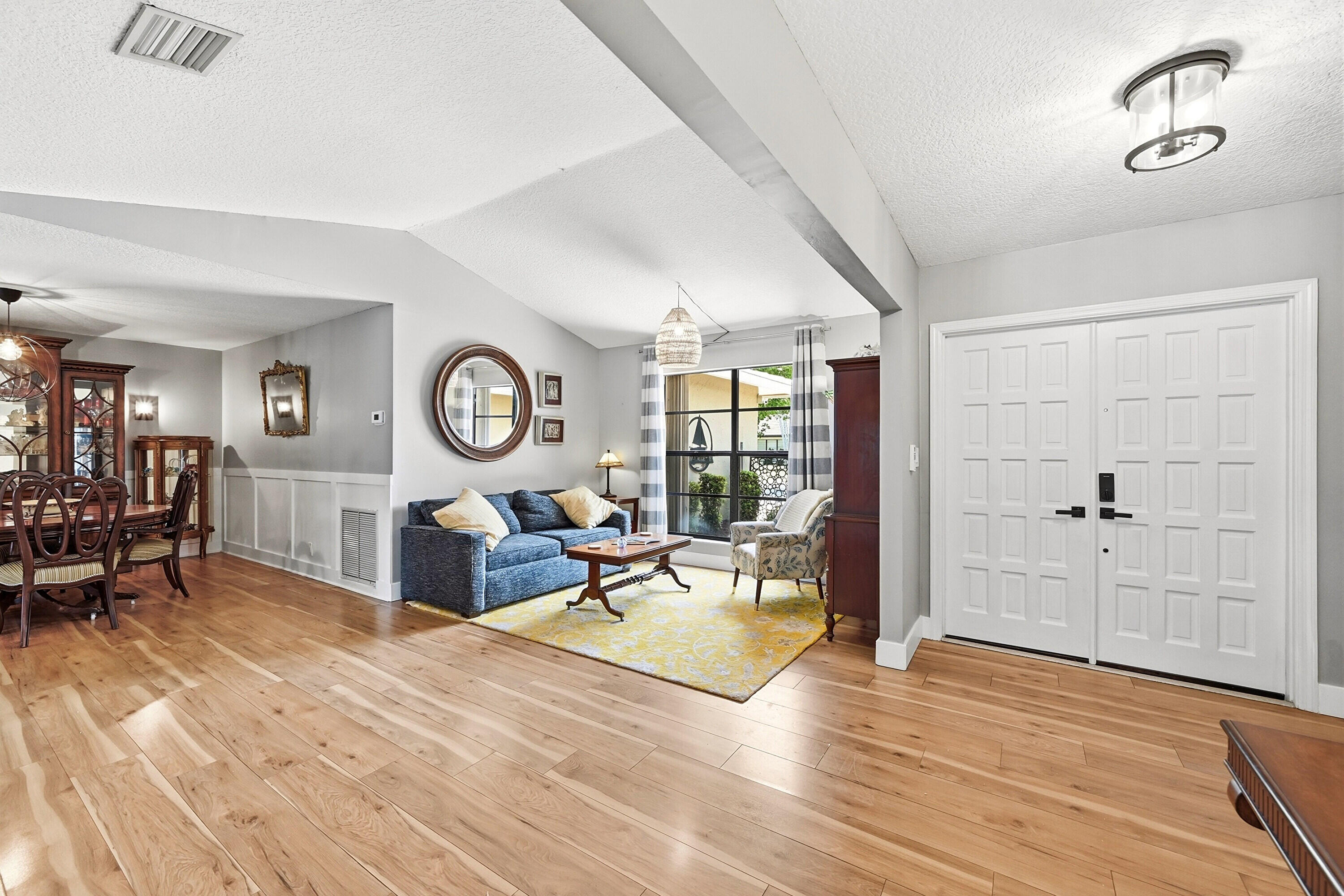 9922 NW 19th Street