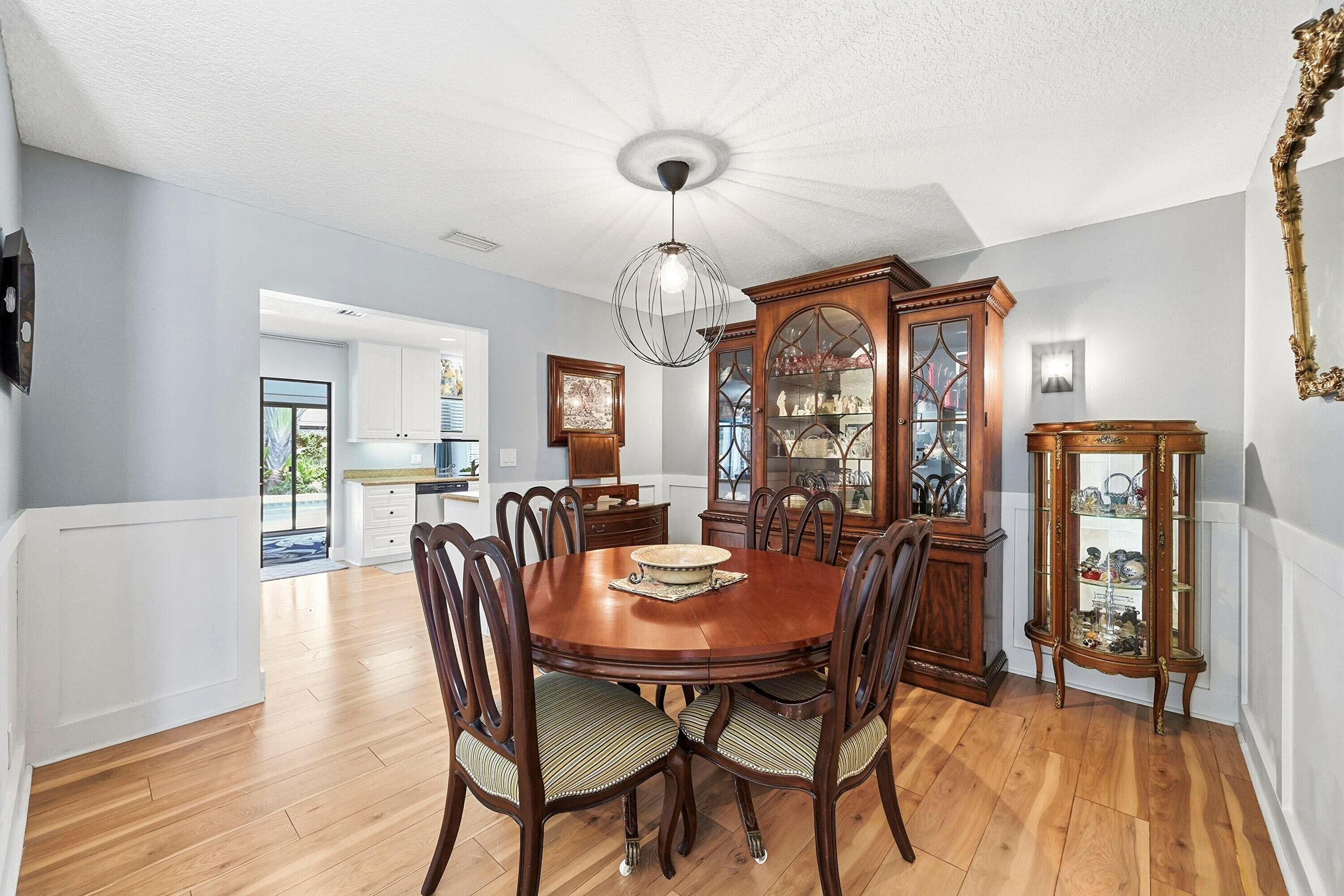 9922 NW 19th Street
