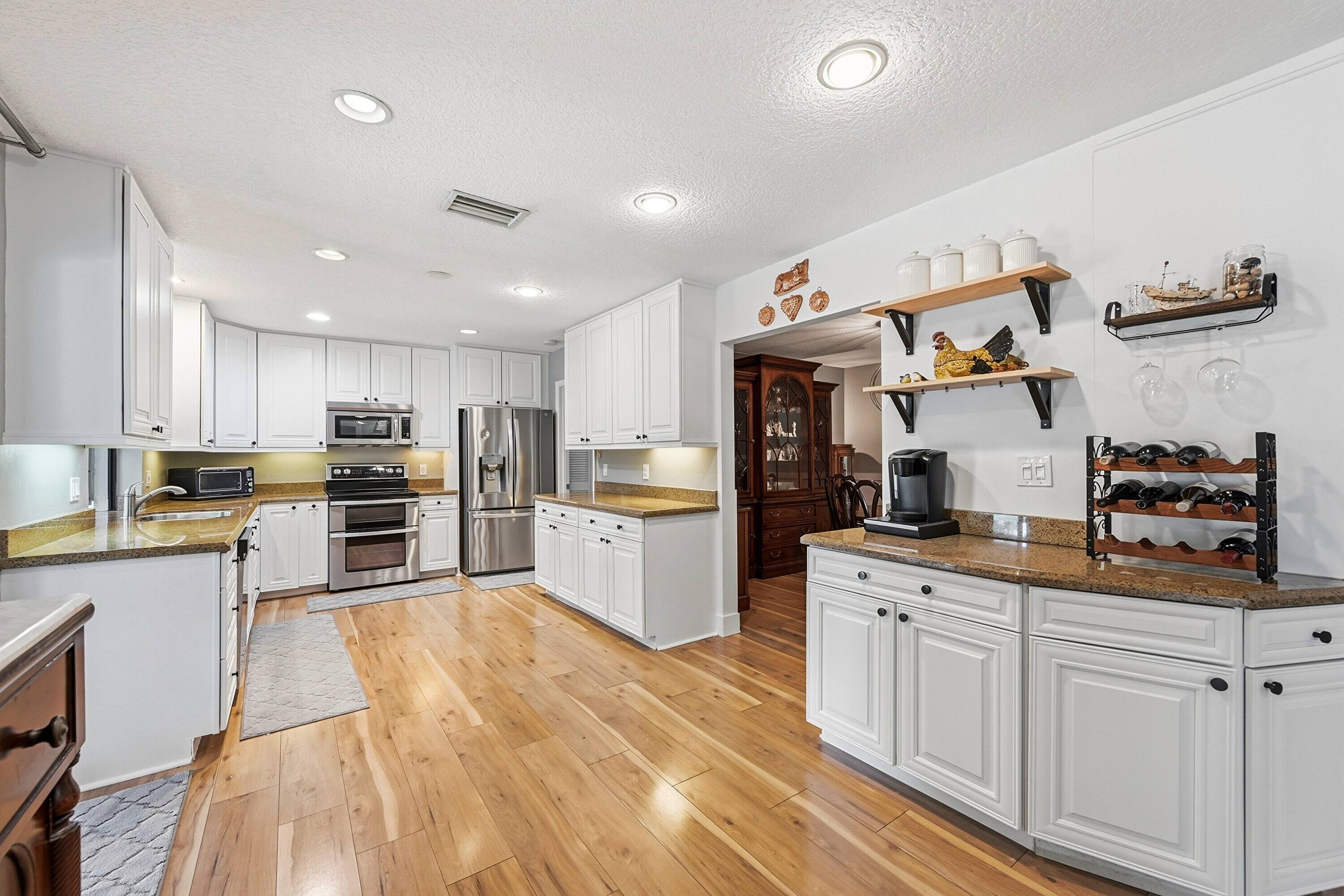 9922 NW 19th Street