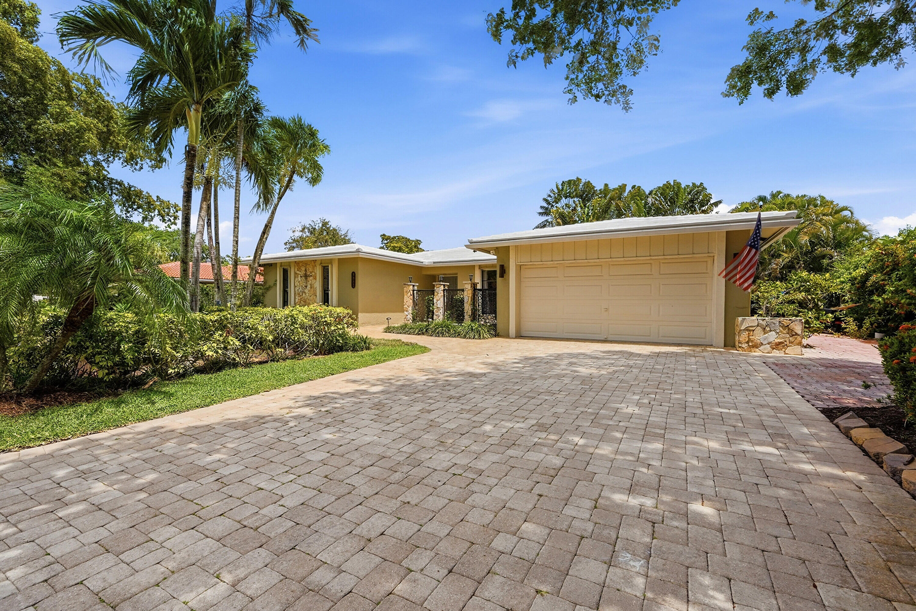 9922 NW 19th Street