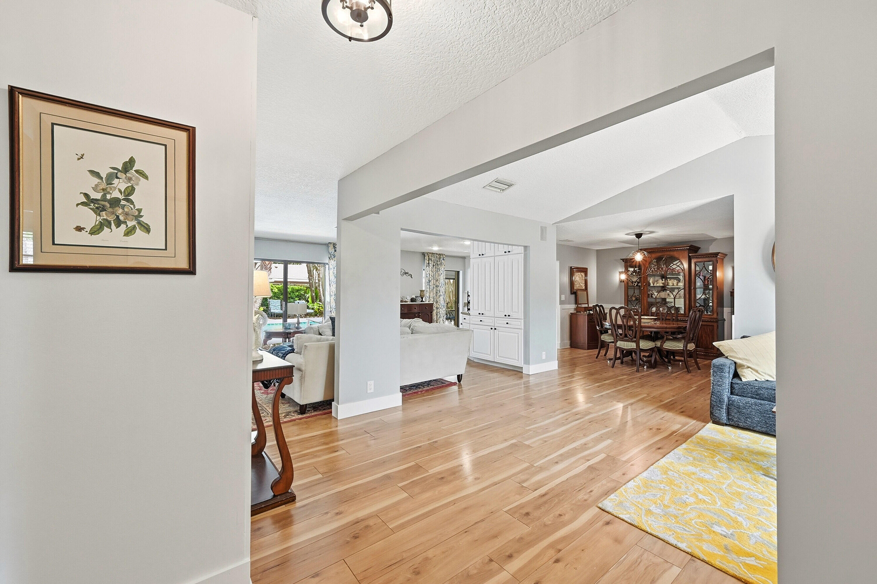 9922 NW 19th Street