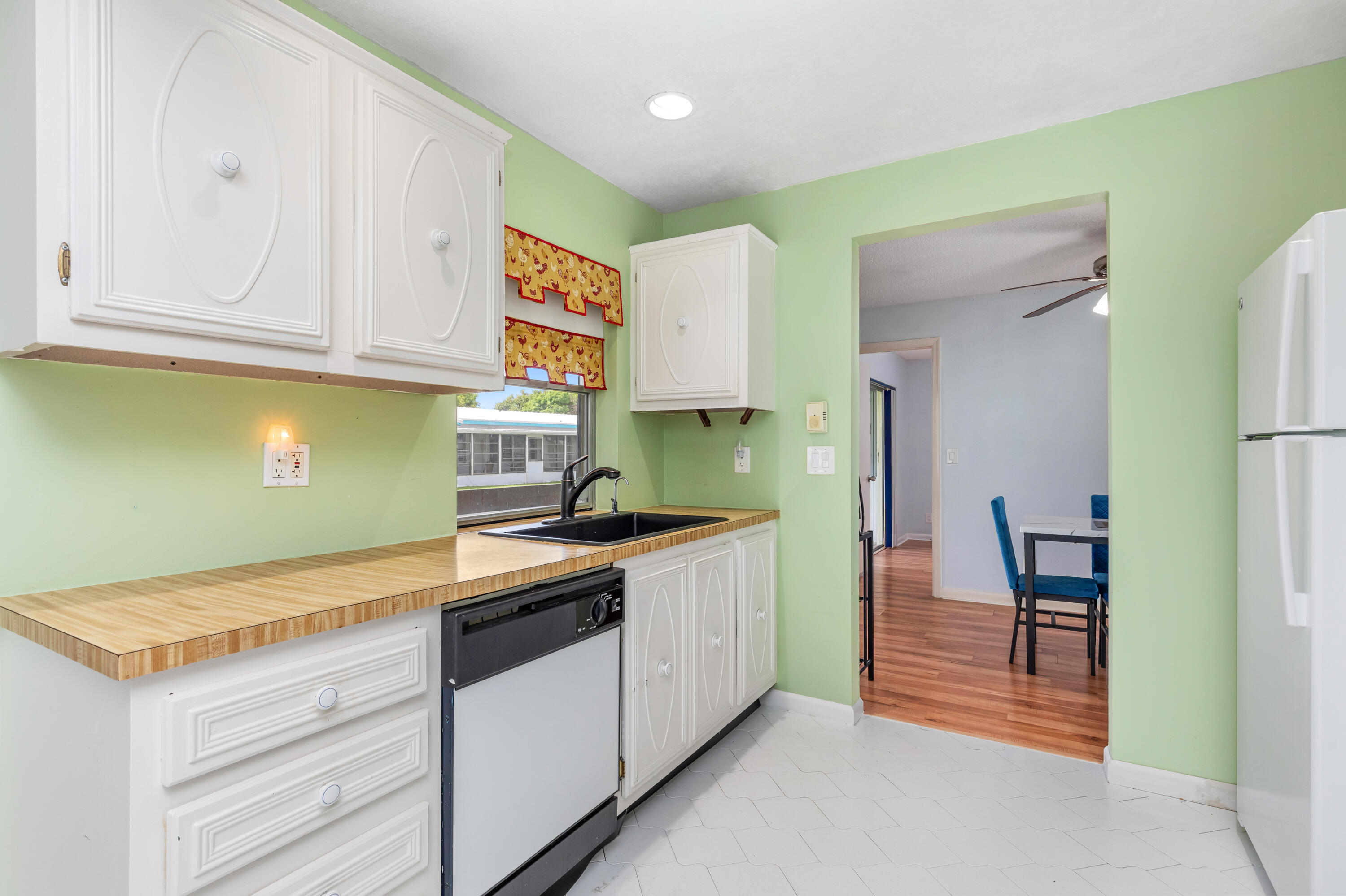 1261 NW 90th Drive