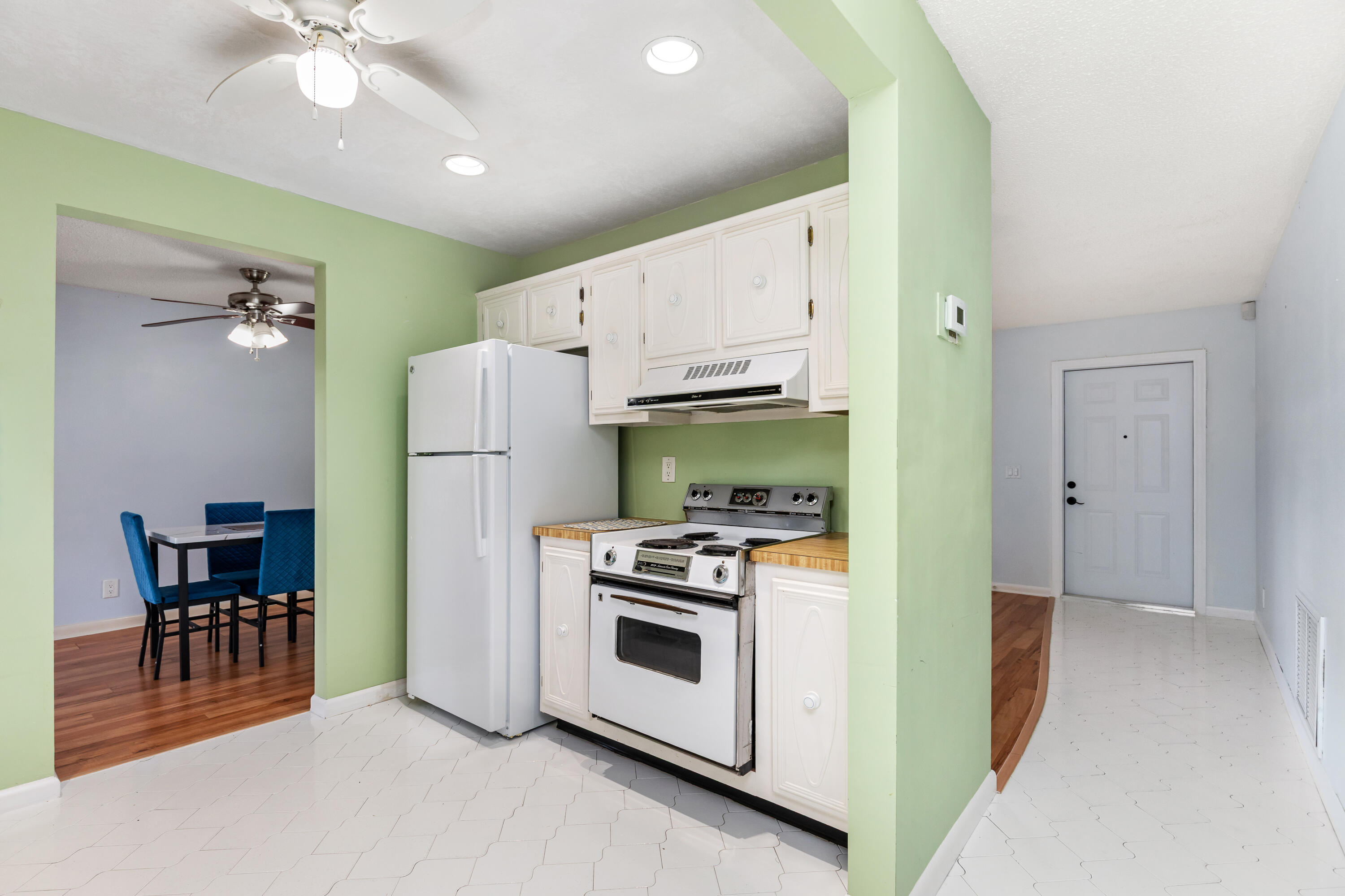 1261 NW 90th Drive