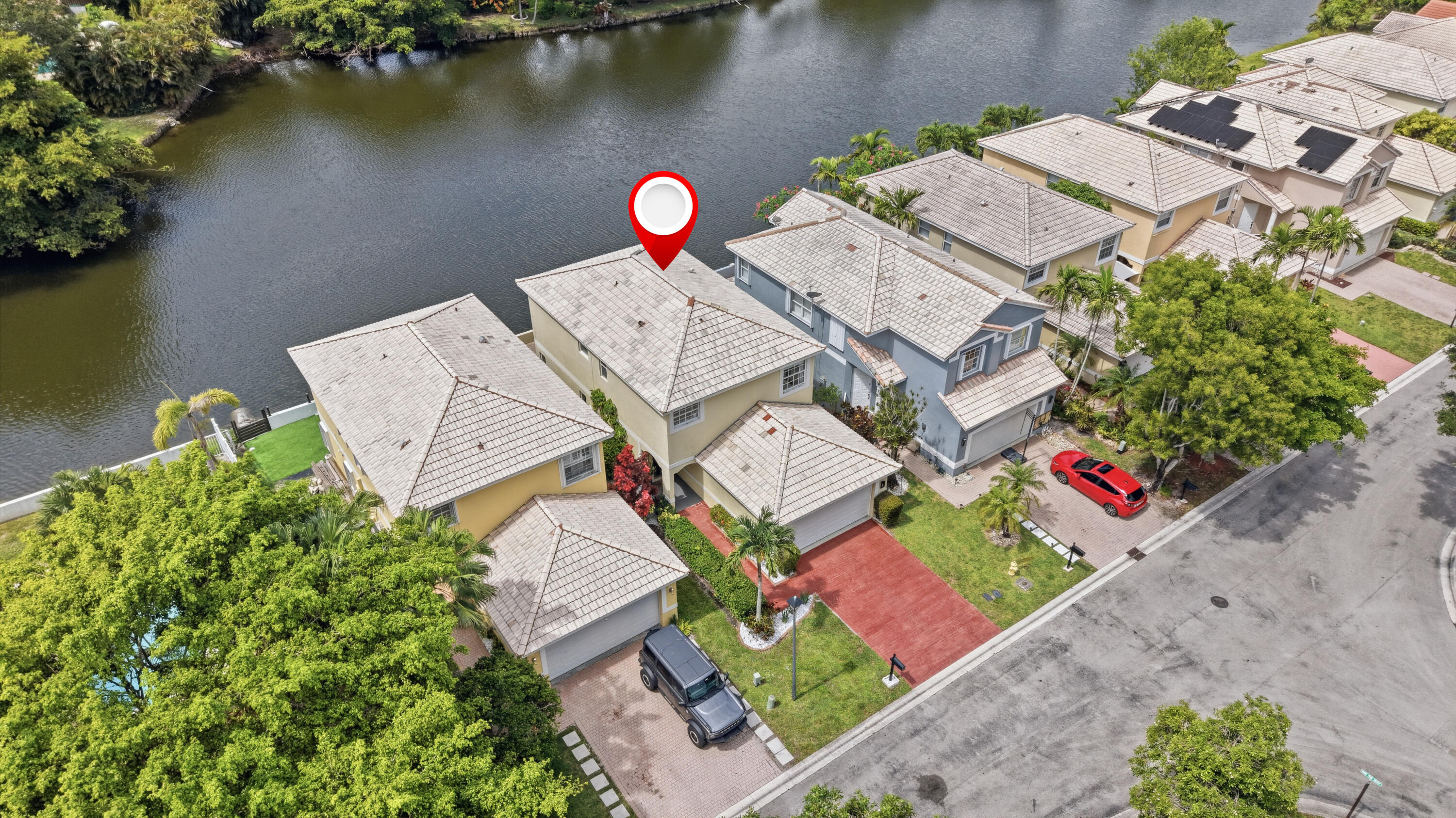 9768 NW 1st Manor