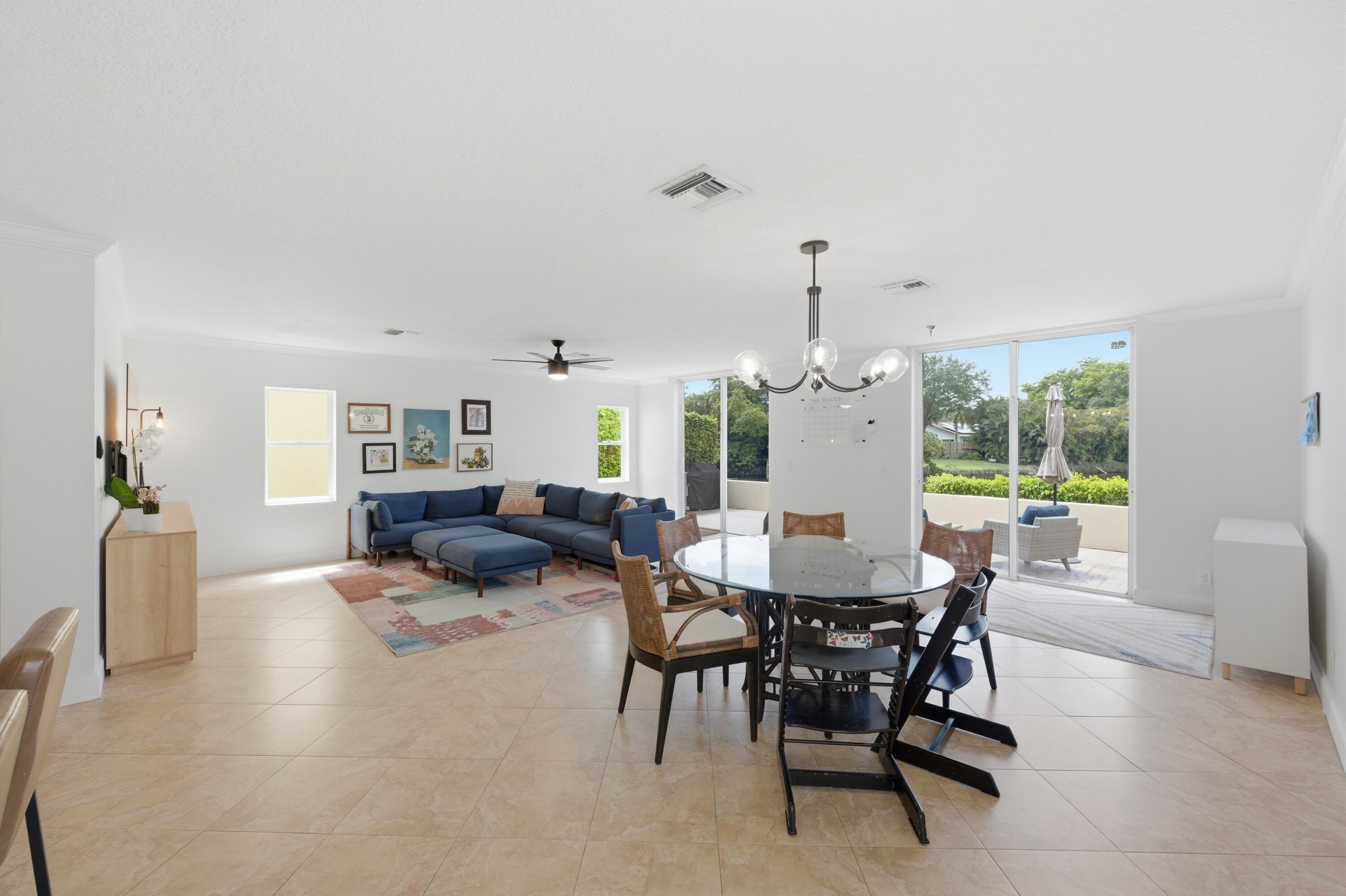 9768 NW 1st Manor