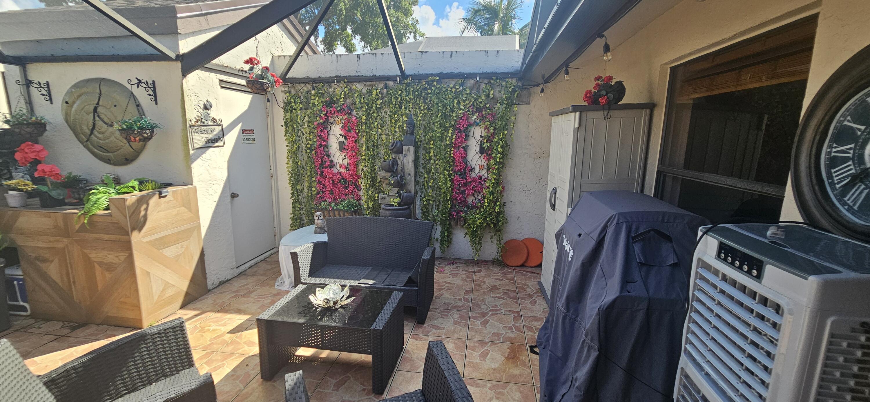 2511 N Carambola Cir Circle N 18102