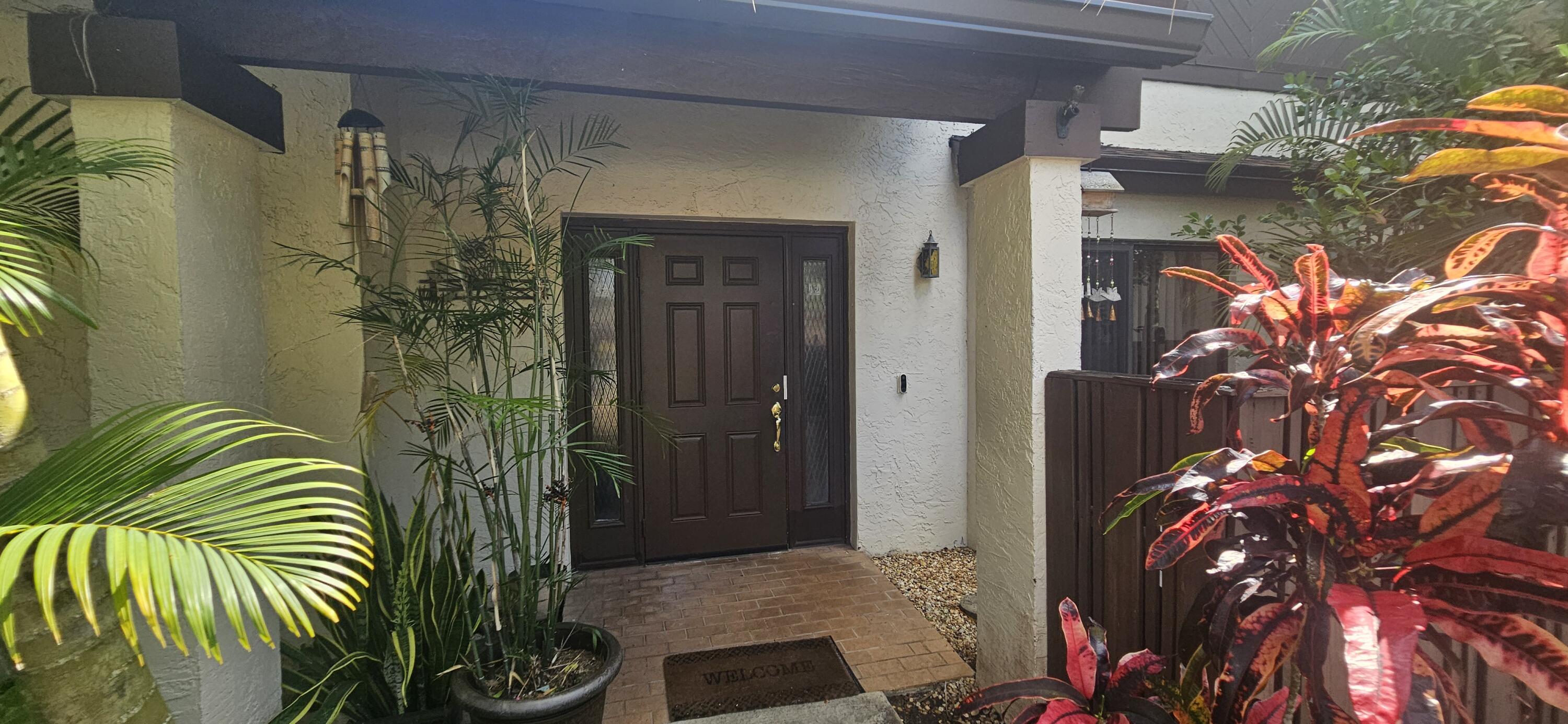 2511 N Carambola Cir Circle N 18102