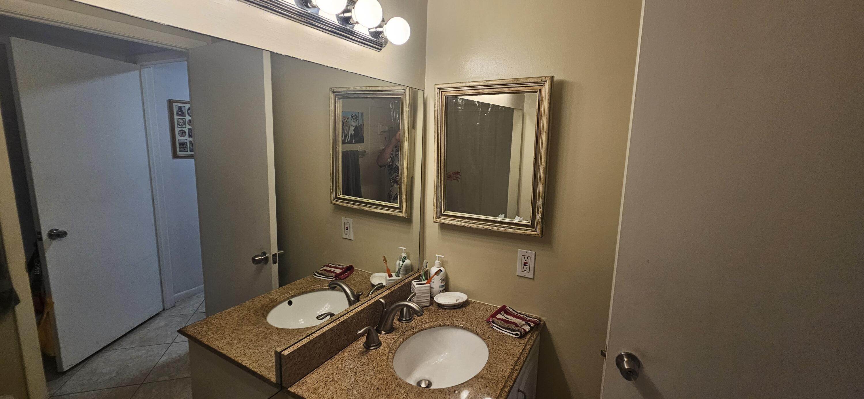 2511 N Carambola Cir Circle N 18102