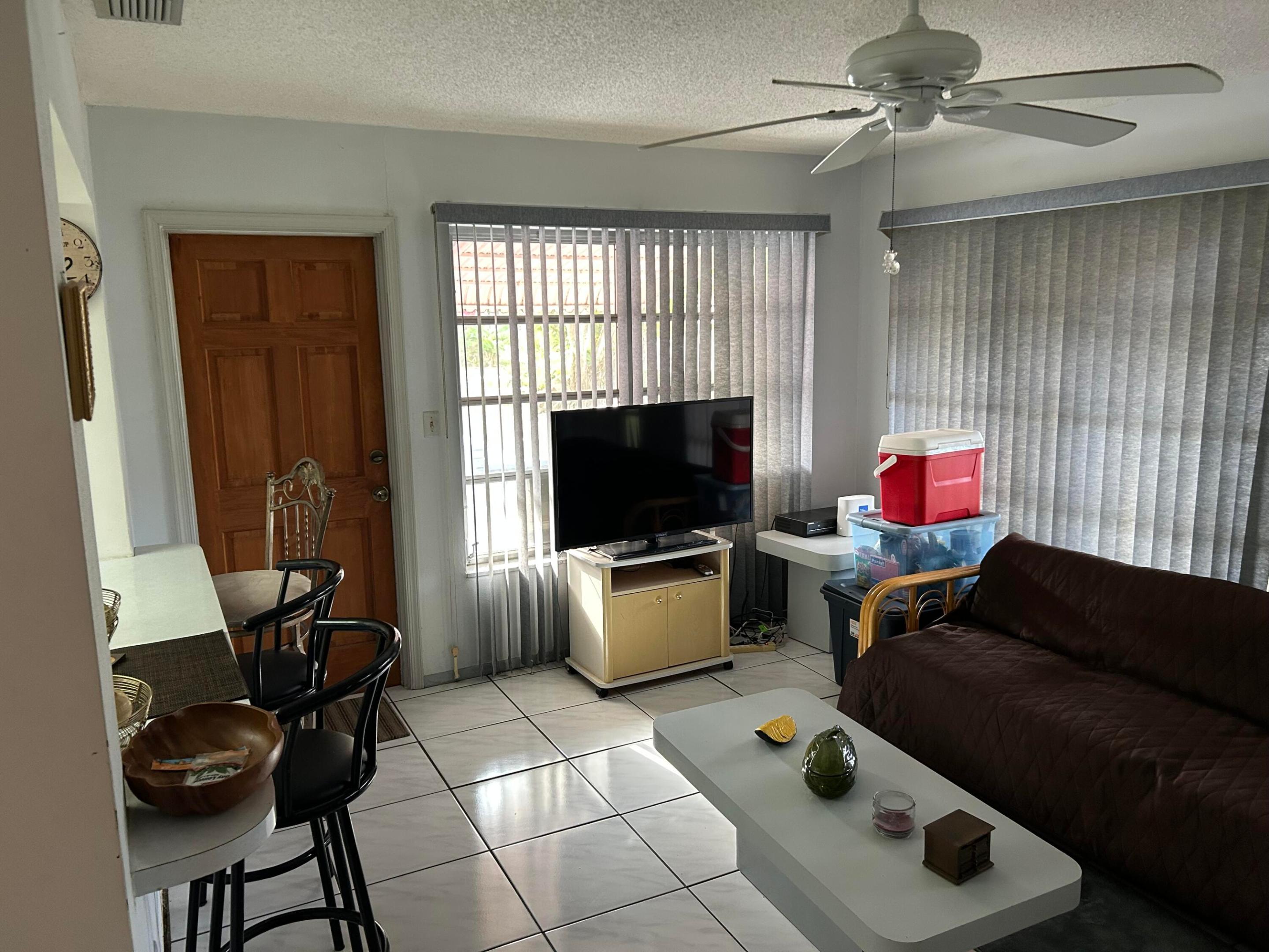 4517 NW 49th Street