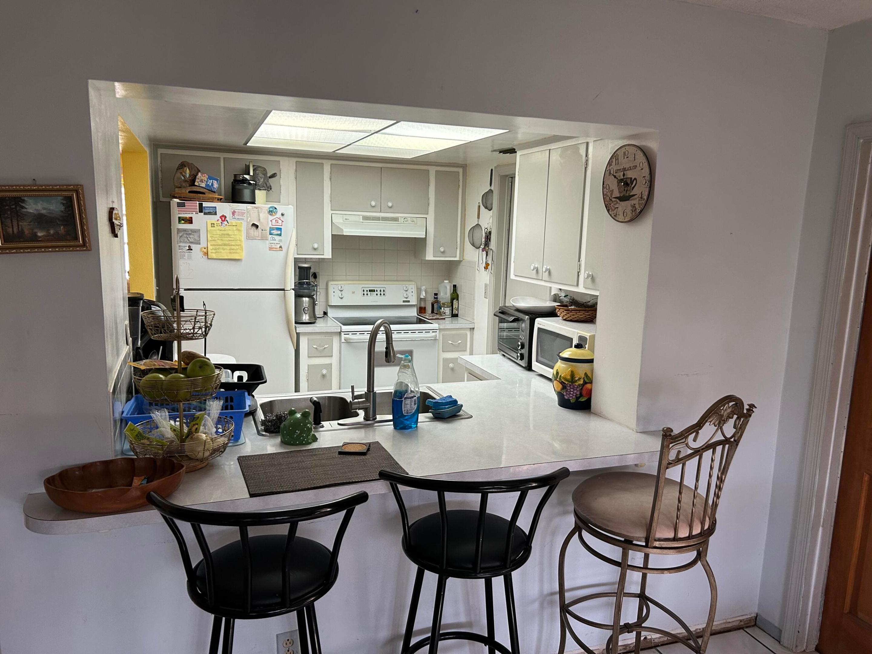 4517 NW 49th Street