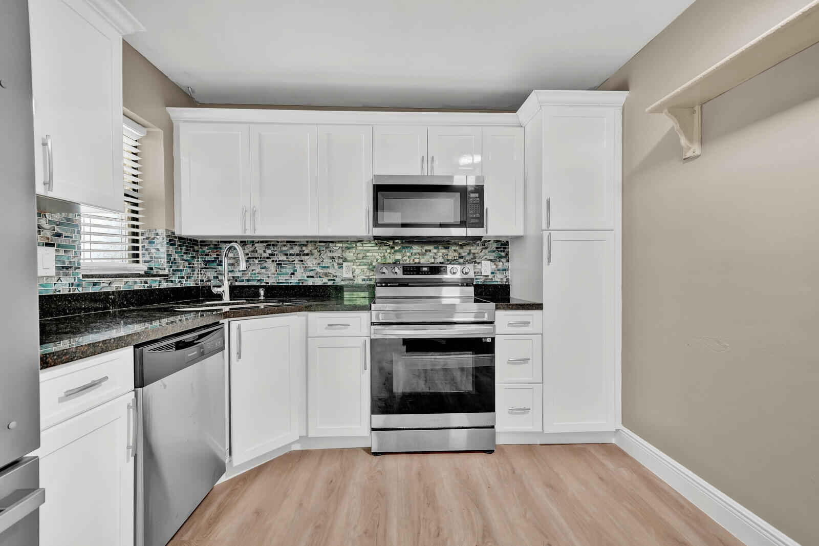 3287 Cocoplum Circle 3321