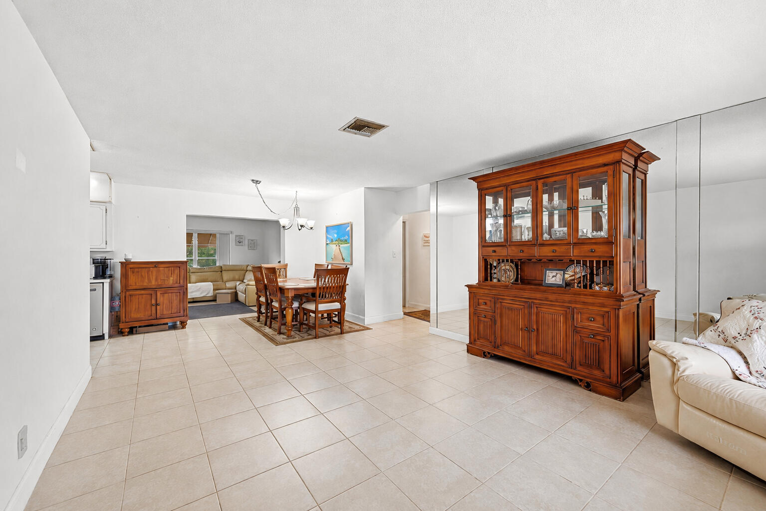 9505 NW 73rd Street