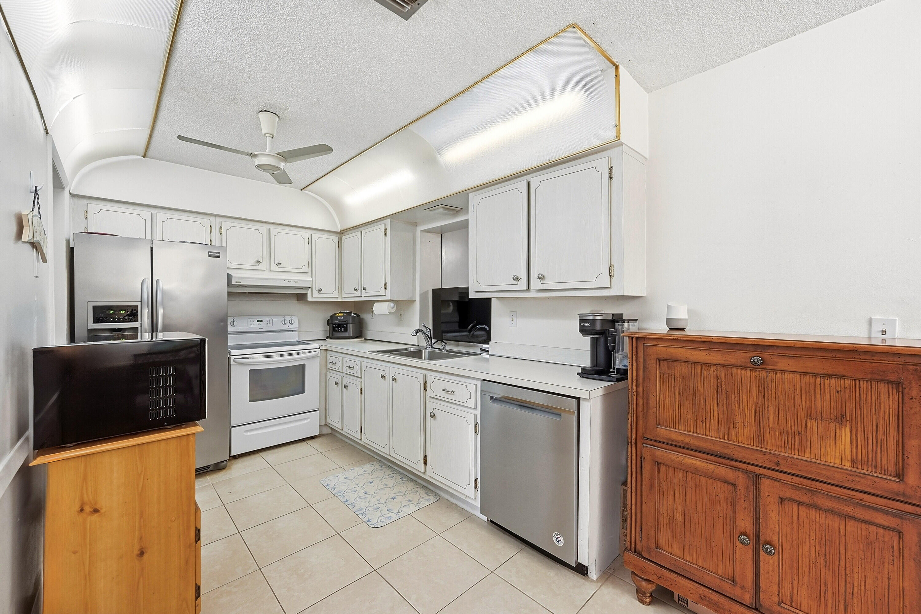 9505 NW 73rd Street