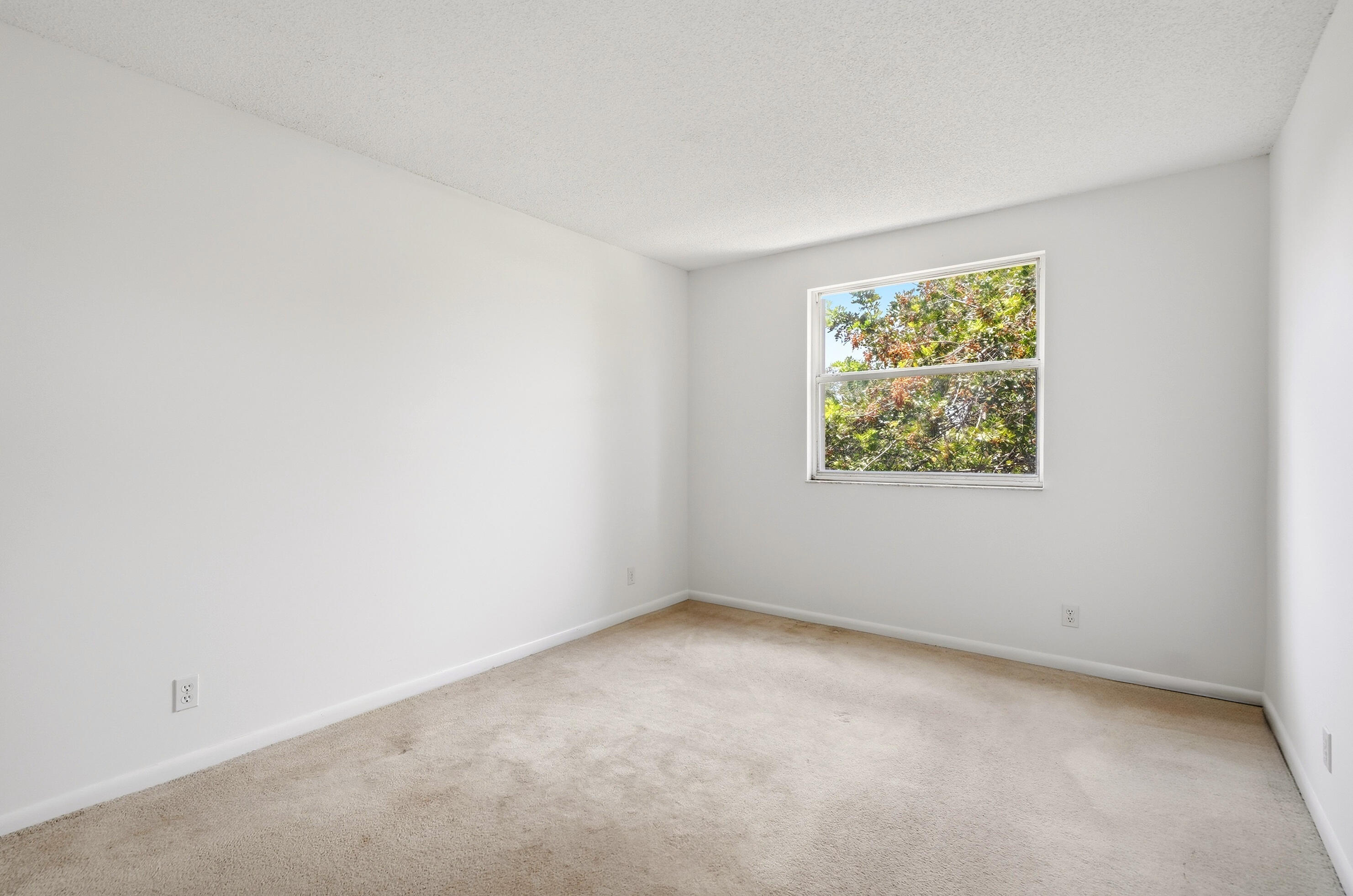 6851 NW 27th Street