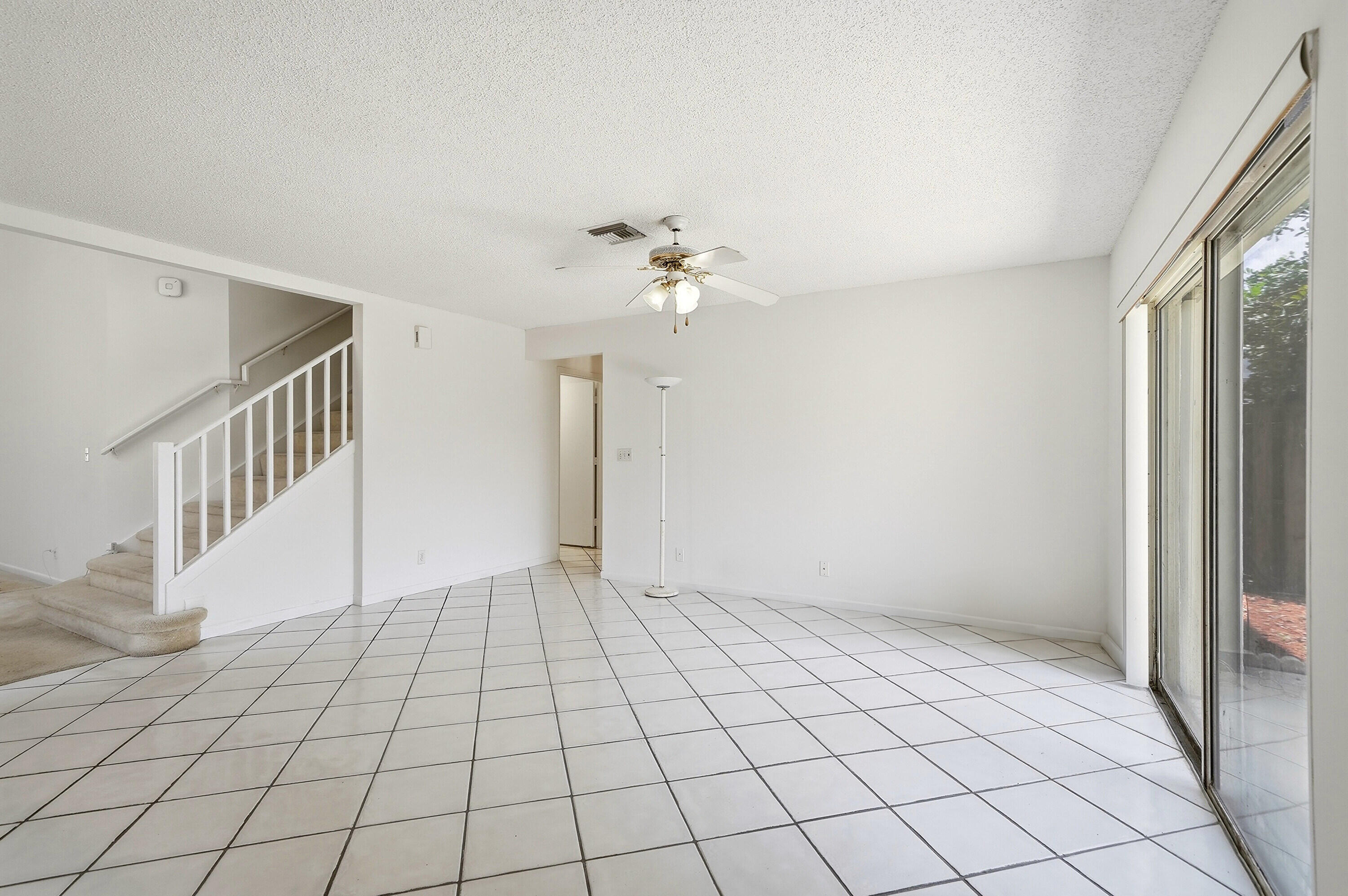 6851 NW 27th Street