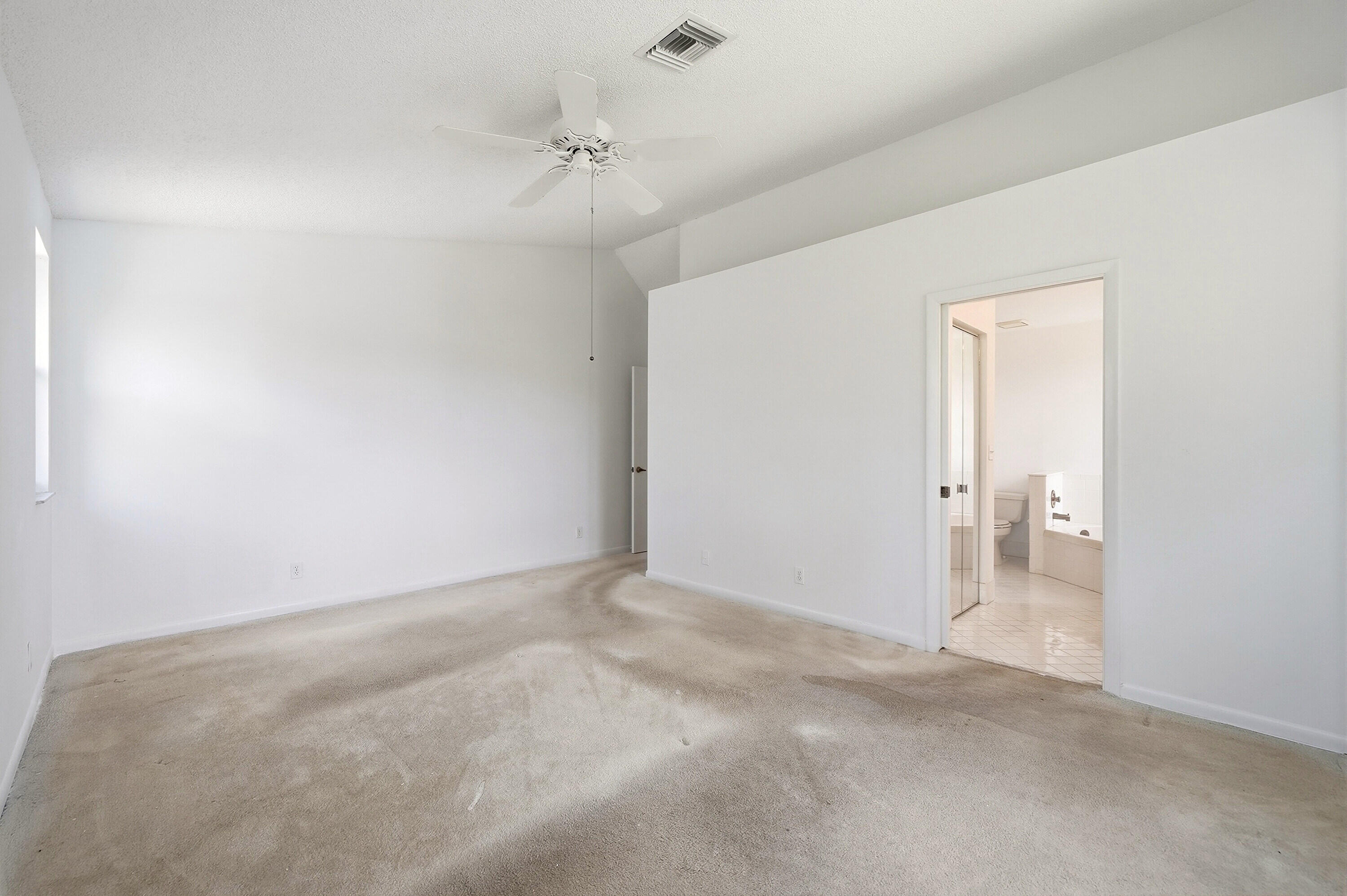 6851 NW 27th Street