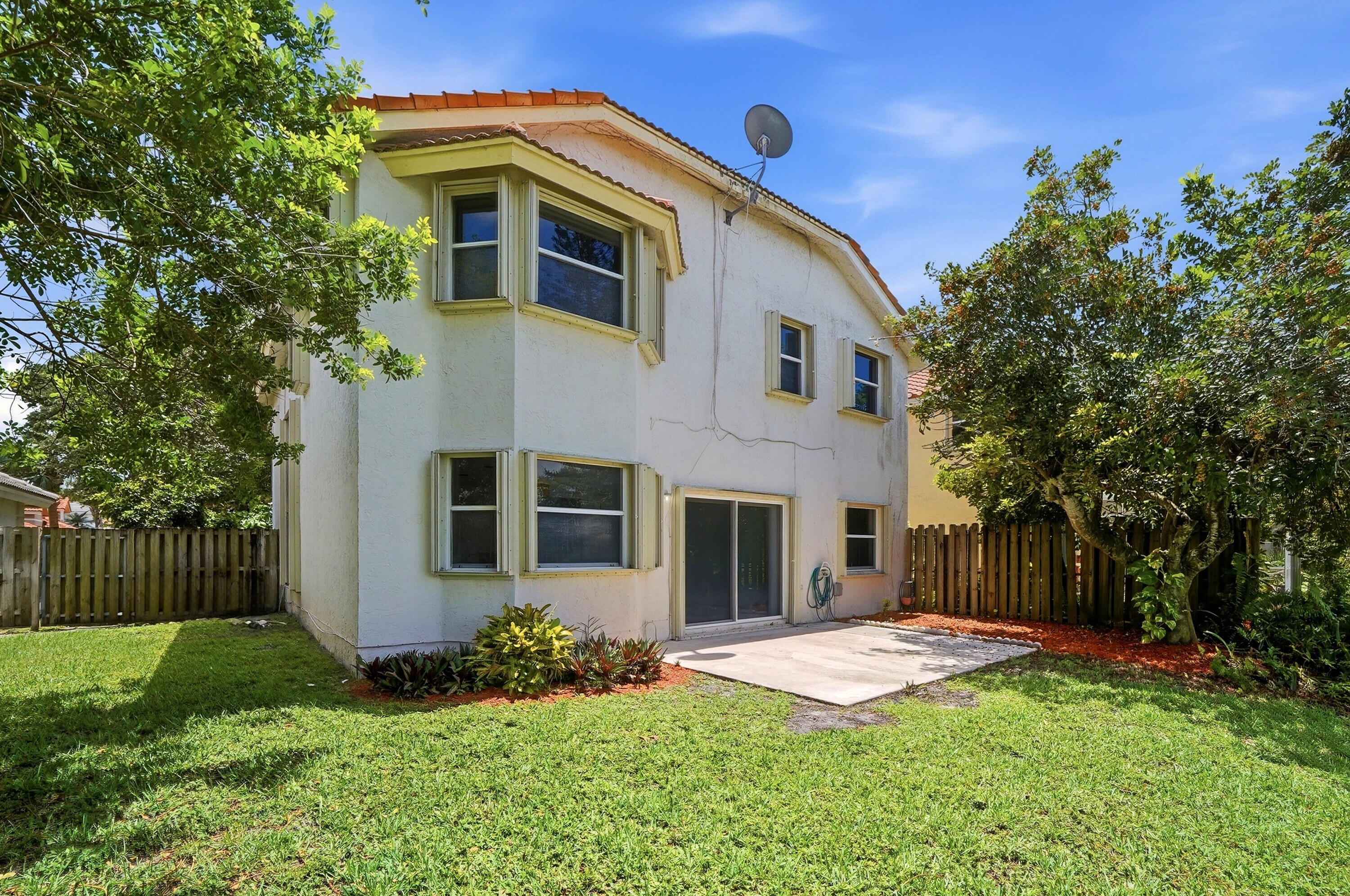 6851 NW 27th Street