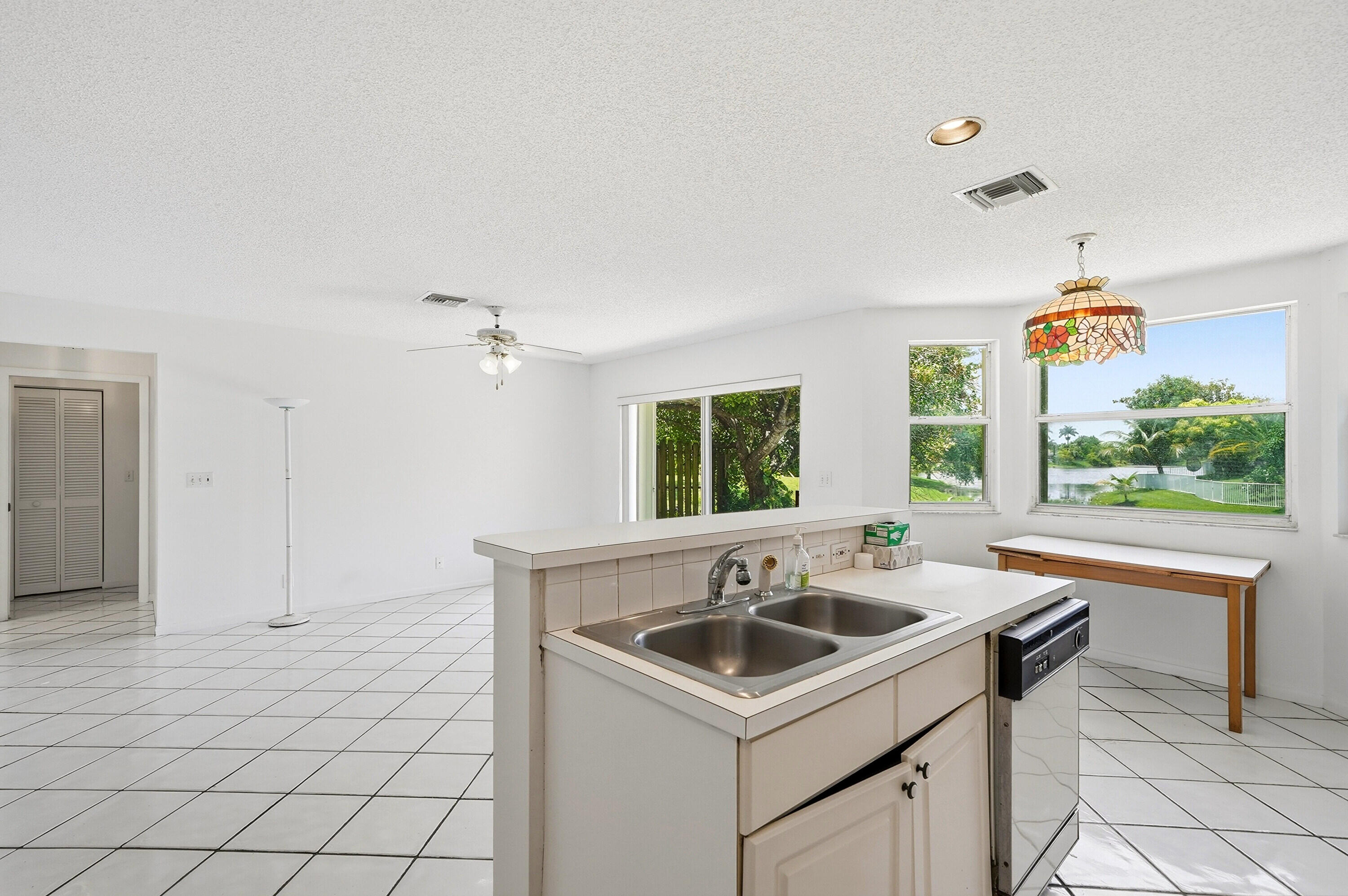 6851 NW 27th Street
