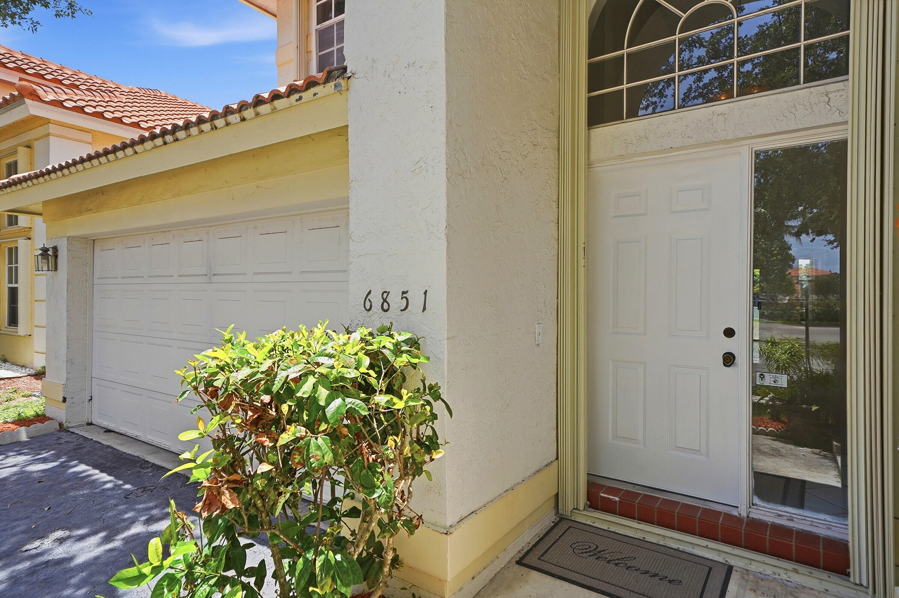 6851 NW 27th Street