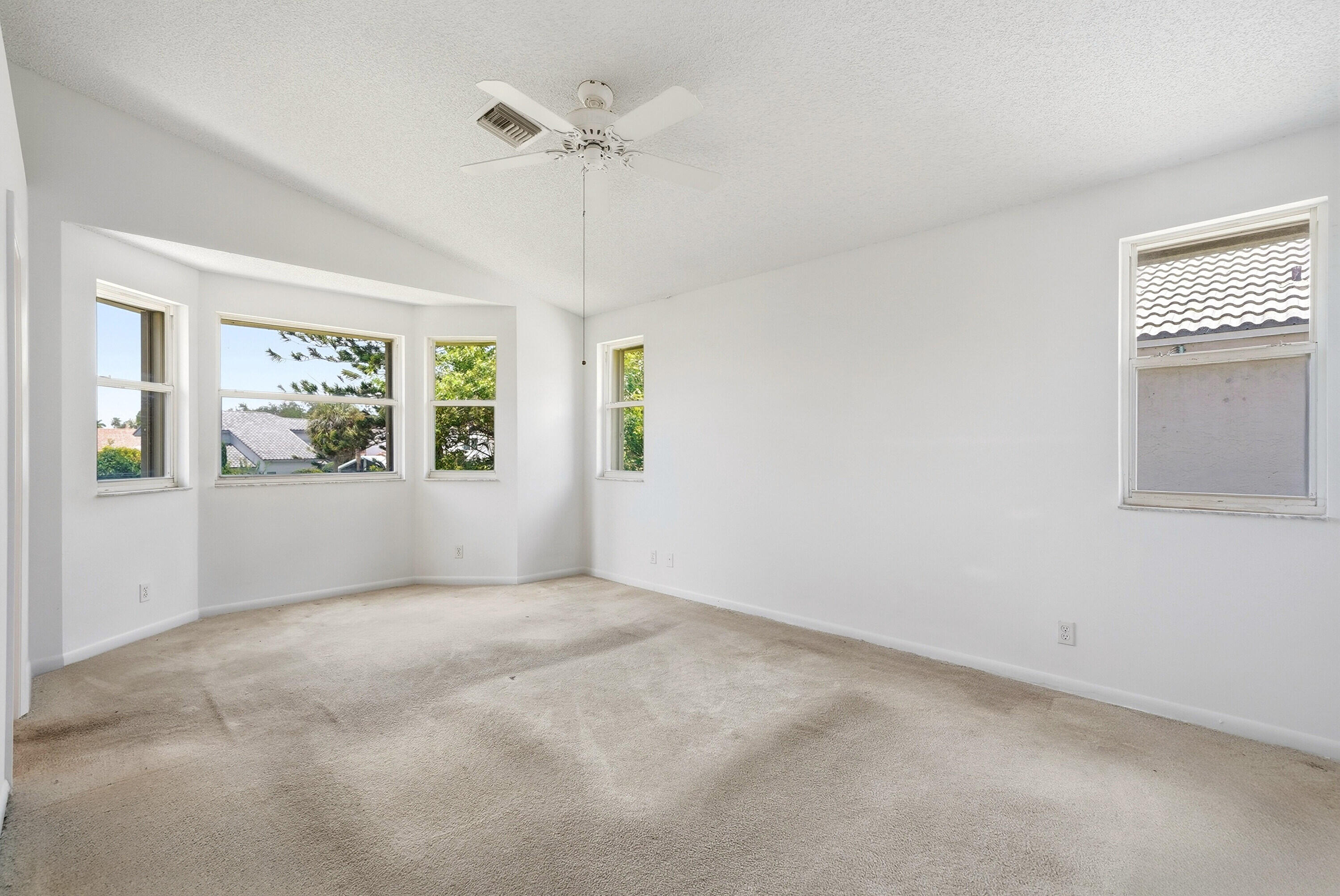6851 NW 27th Street