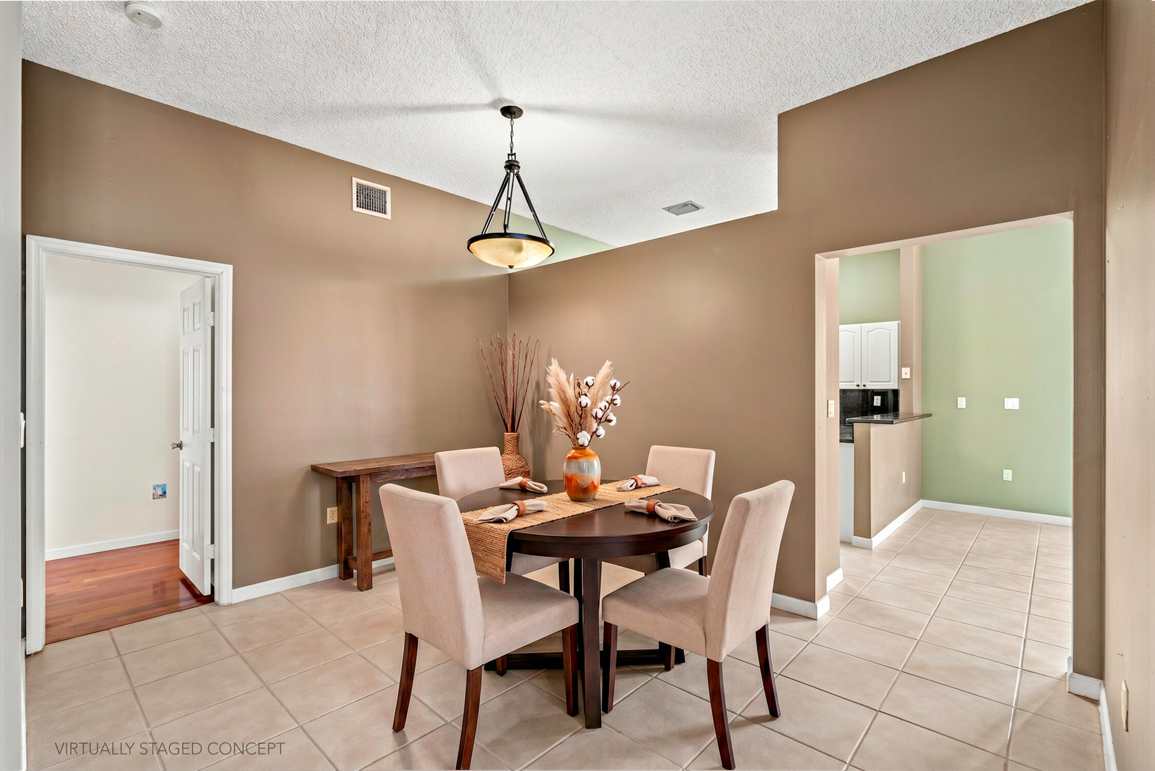 376 E Royal Cove Circle