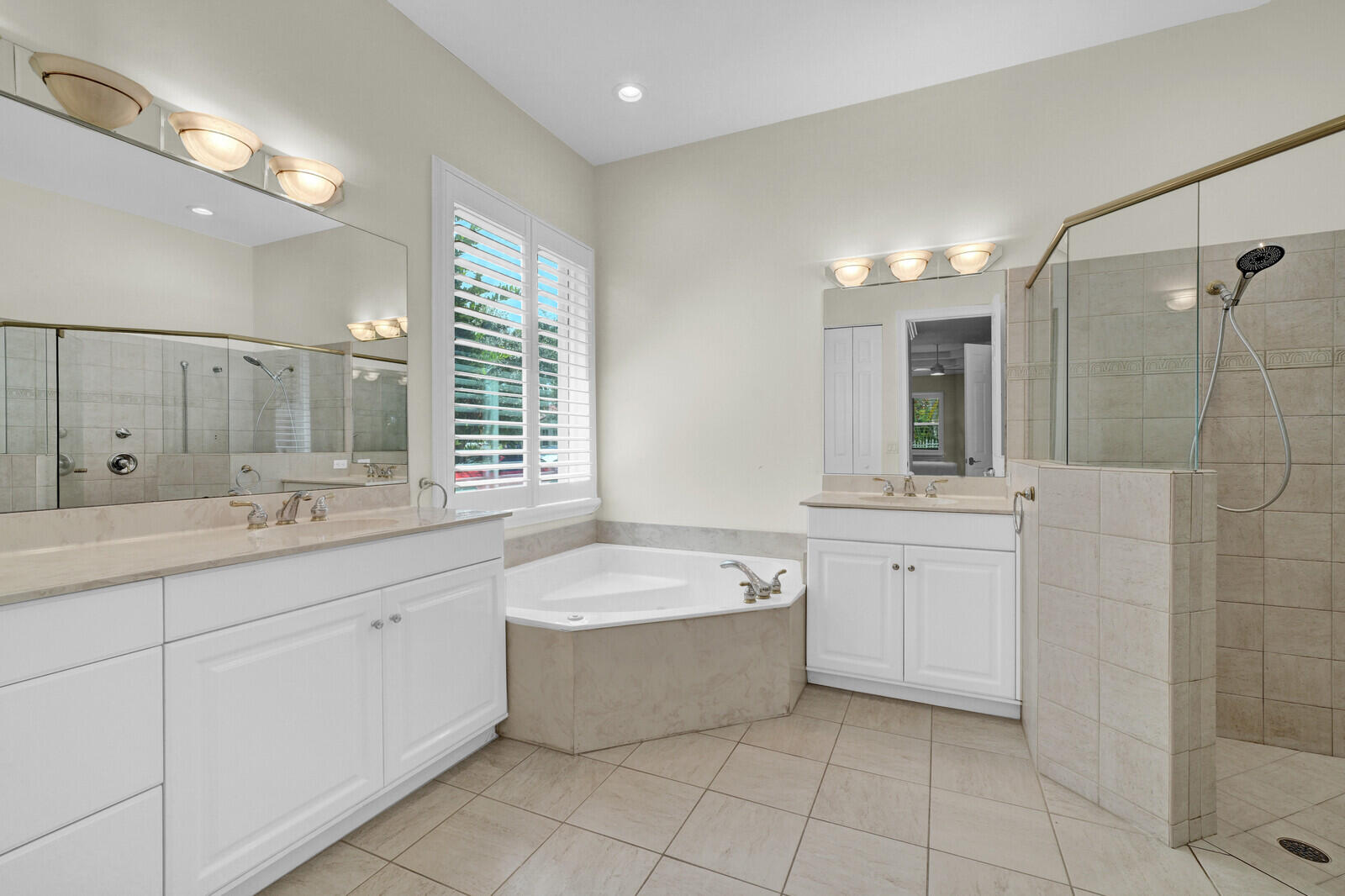 12417 NW 62nd Court