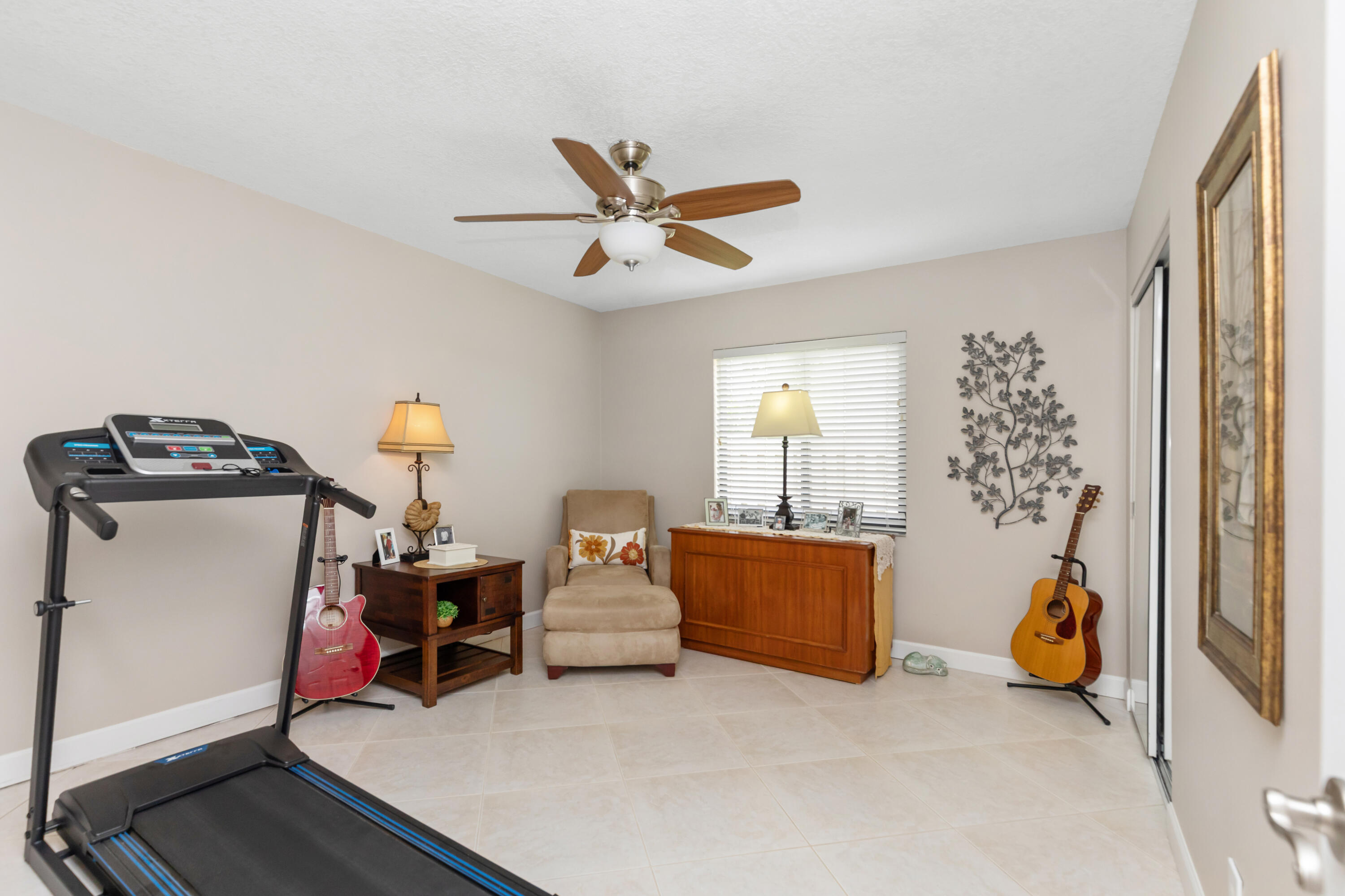 1933 NW 80th Lane