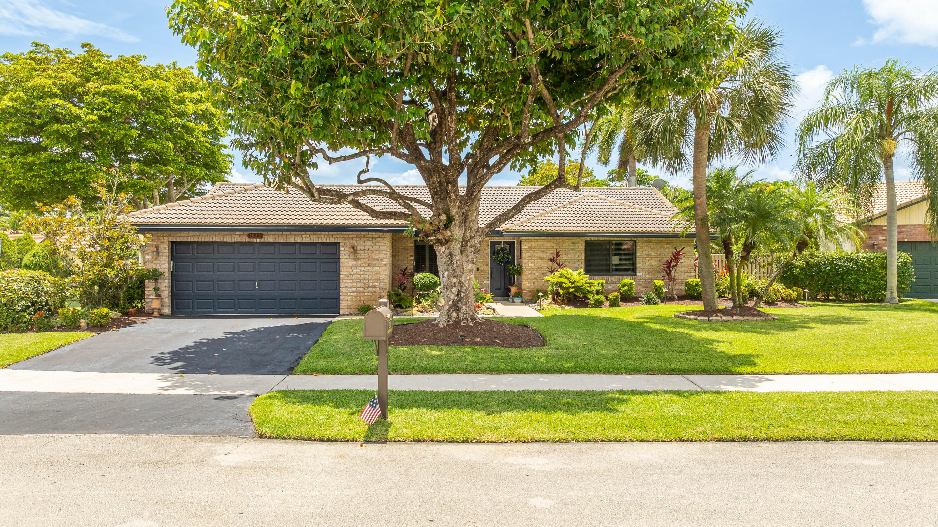 1933 NW 80th Lane