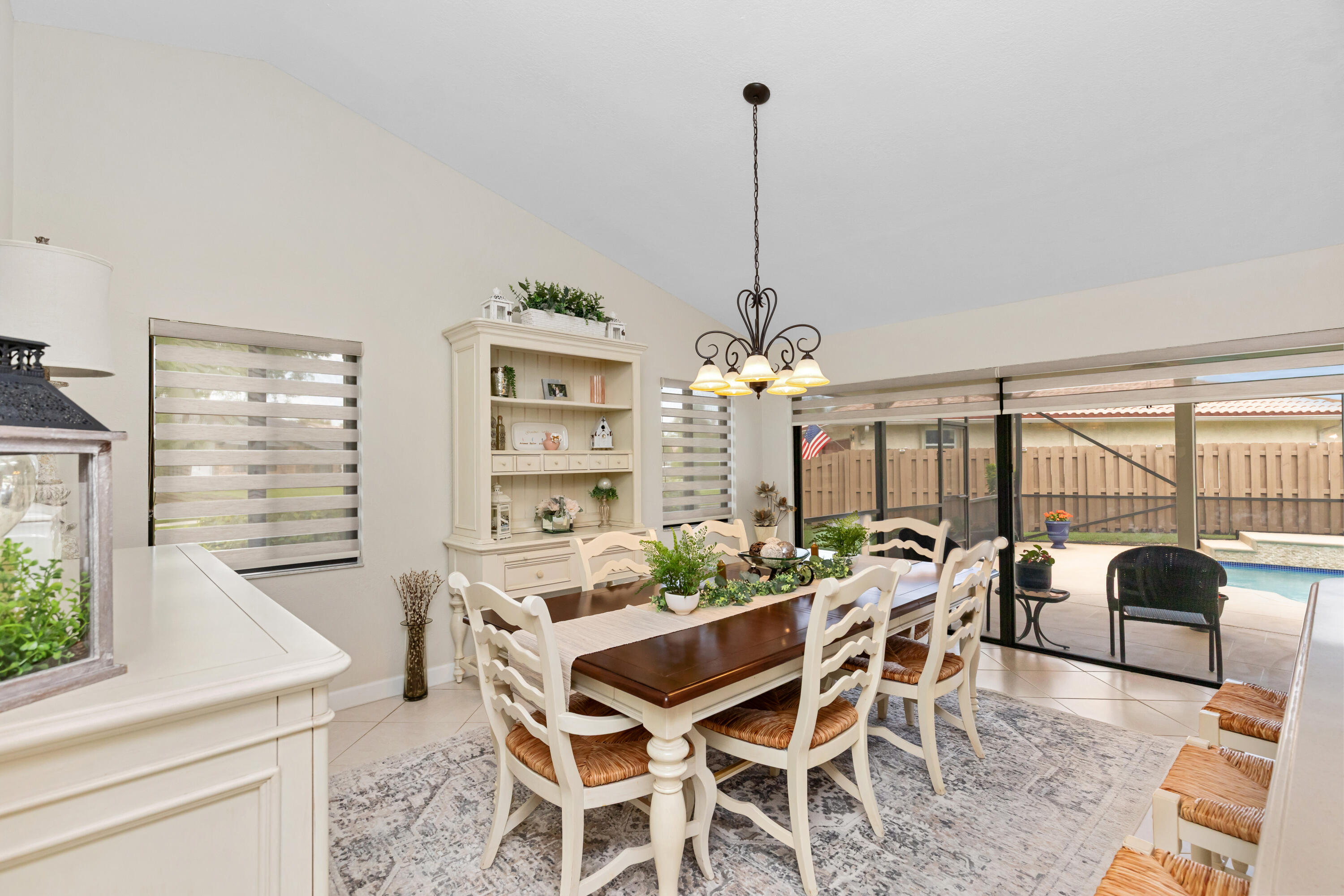 1933 NW 80th Lane