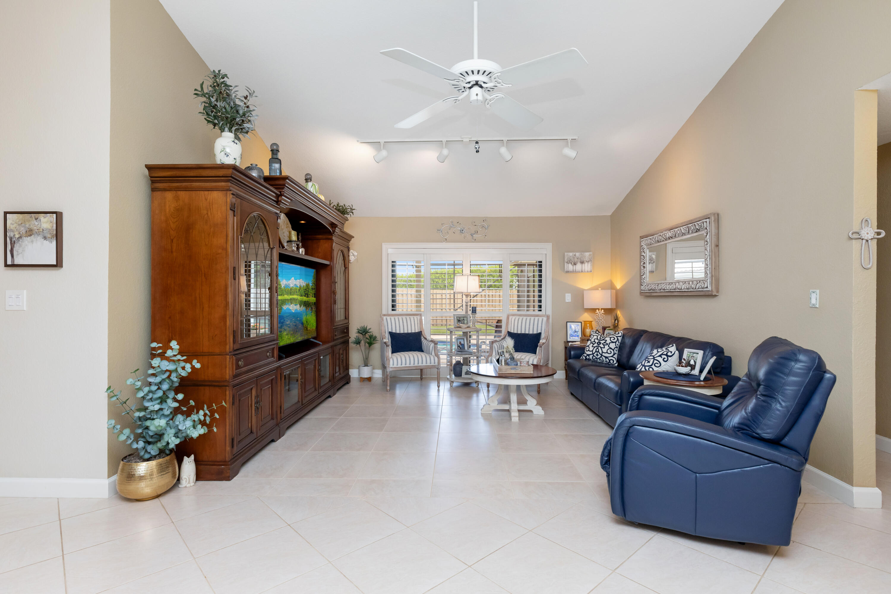 1933 NW 80th Lane