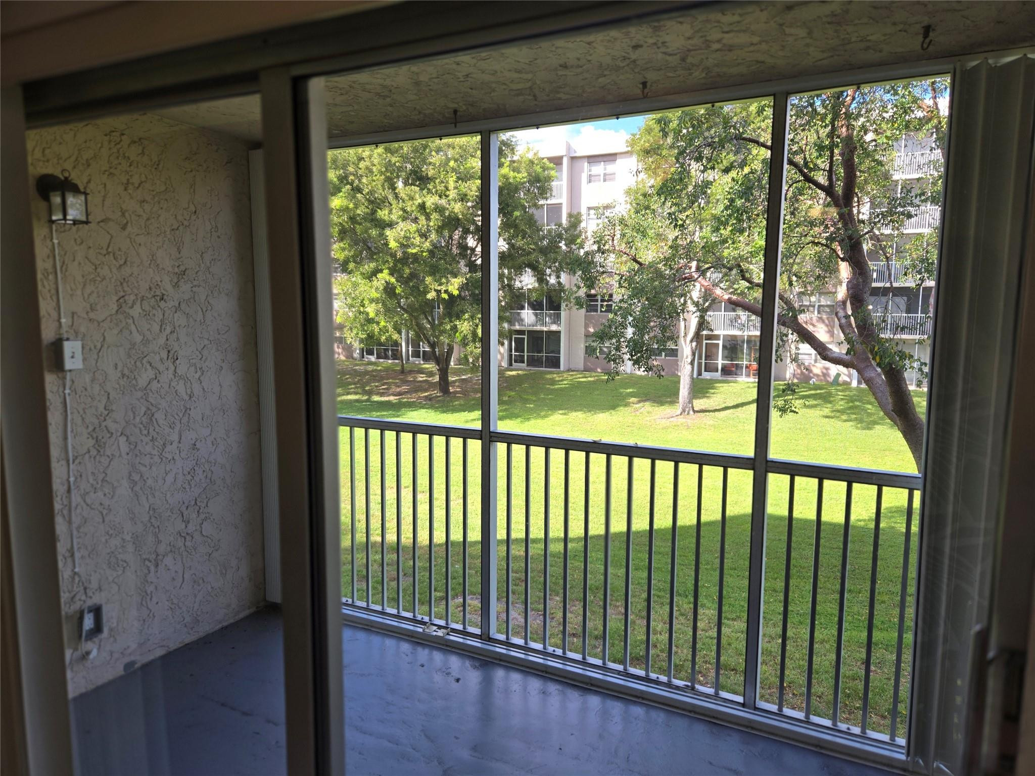 1100 NW 87th Avenue 202