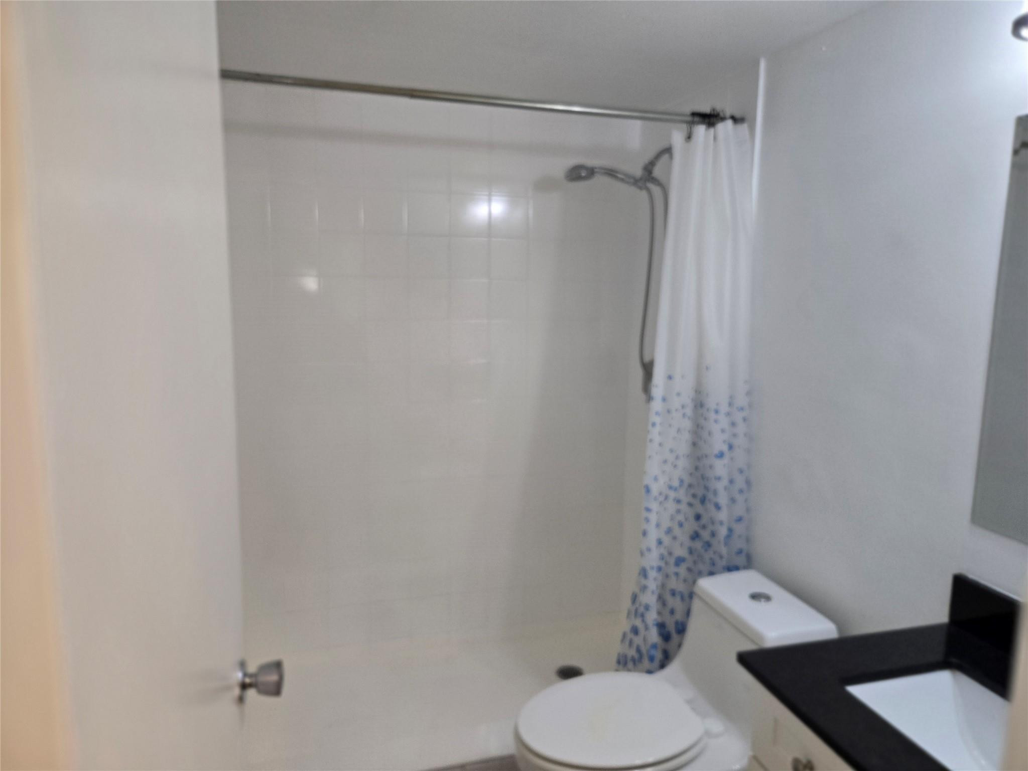 1100 NW 87th Avenue 202