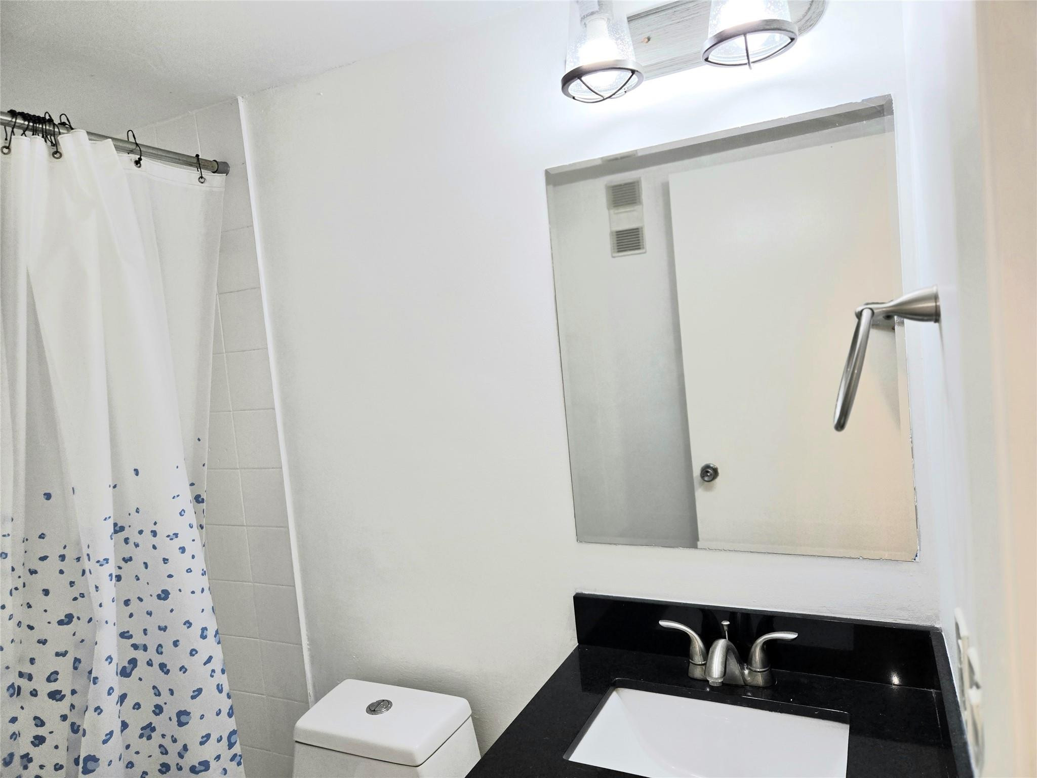 1100 NW 87th Avenue 202