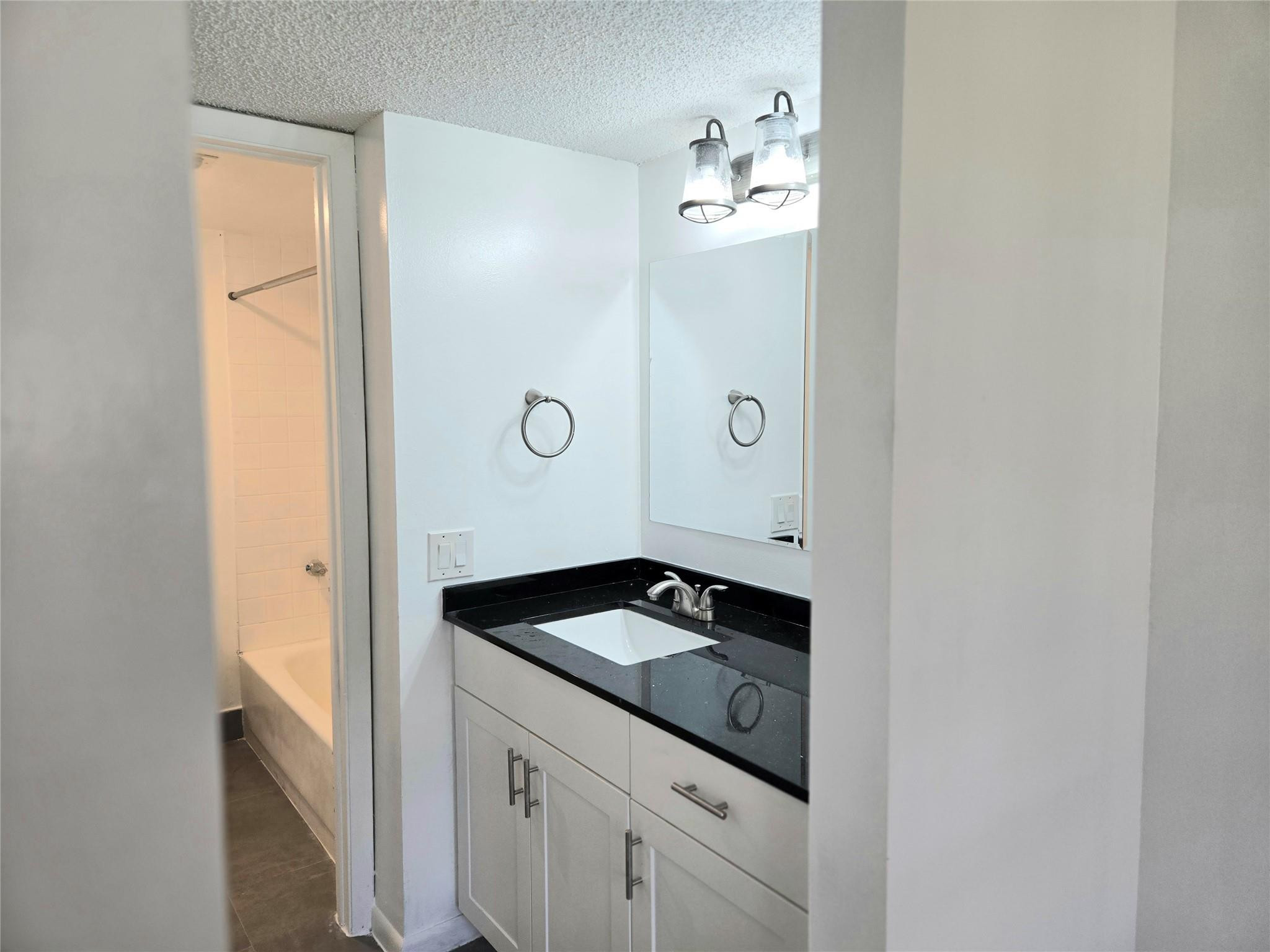 1100 NW 87th Avenue 202