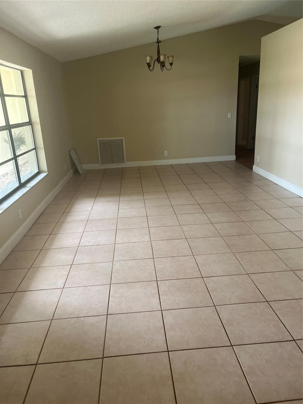 10734 NW 17th Manor