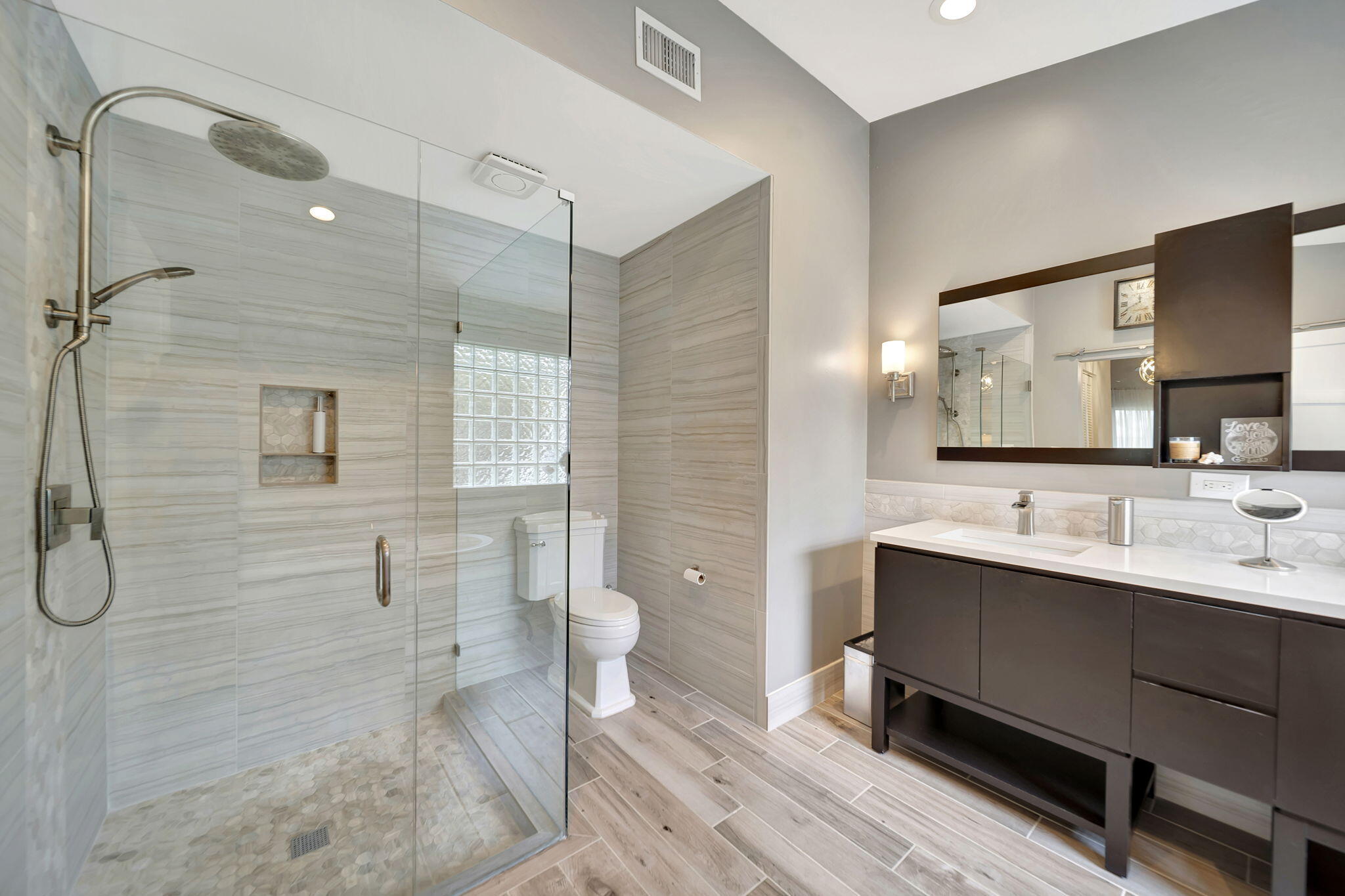5705 NW 48th Court