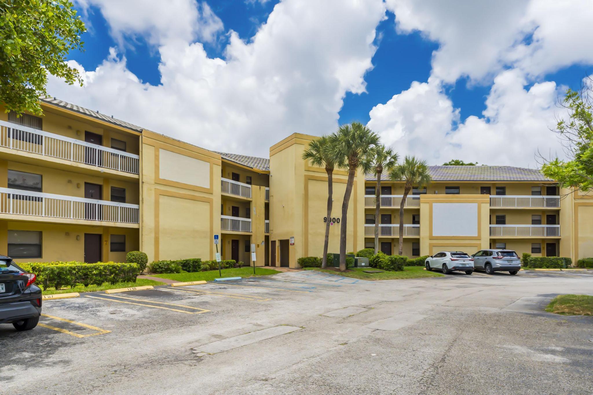 9000 NW 28th Drive 1-204