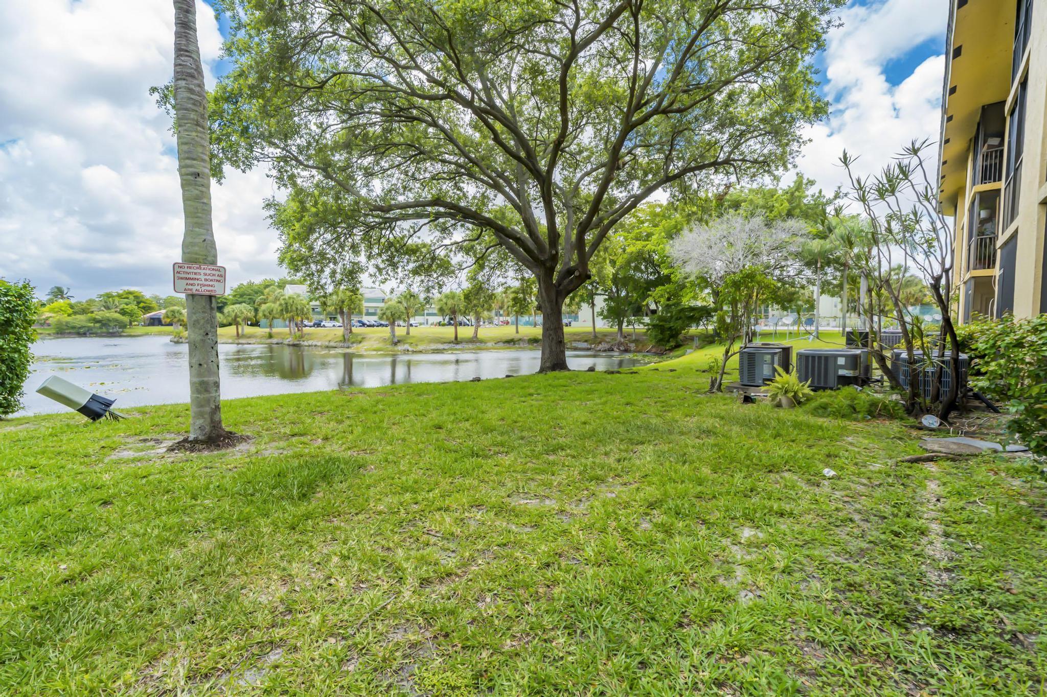 9000 NW 28th Drive 1-204