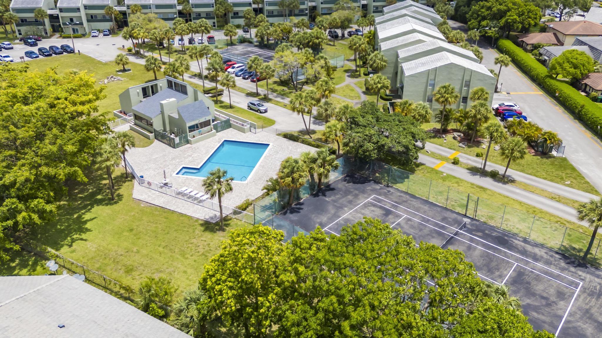 9000 NW 28th Drive 1-204