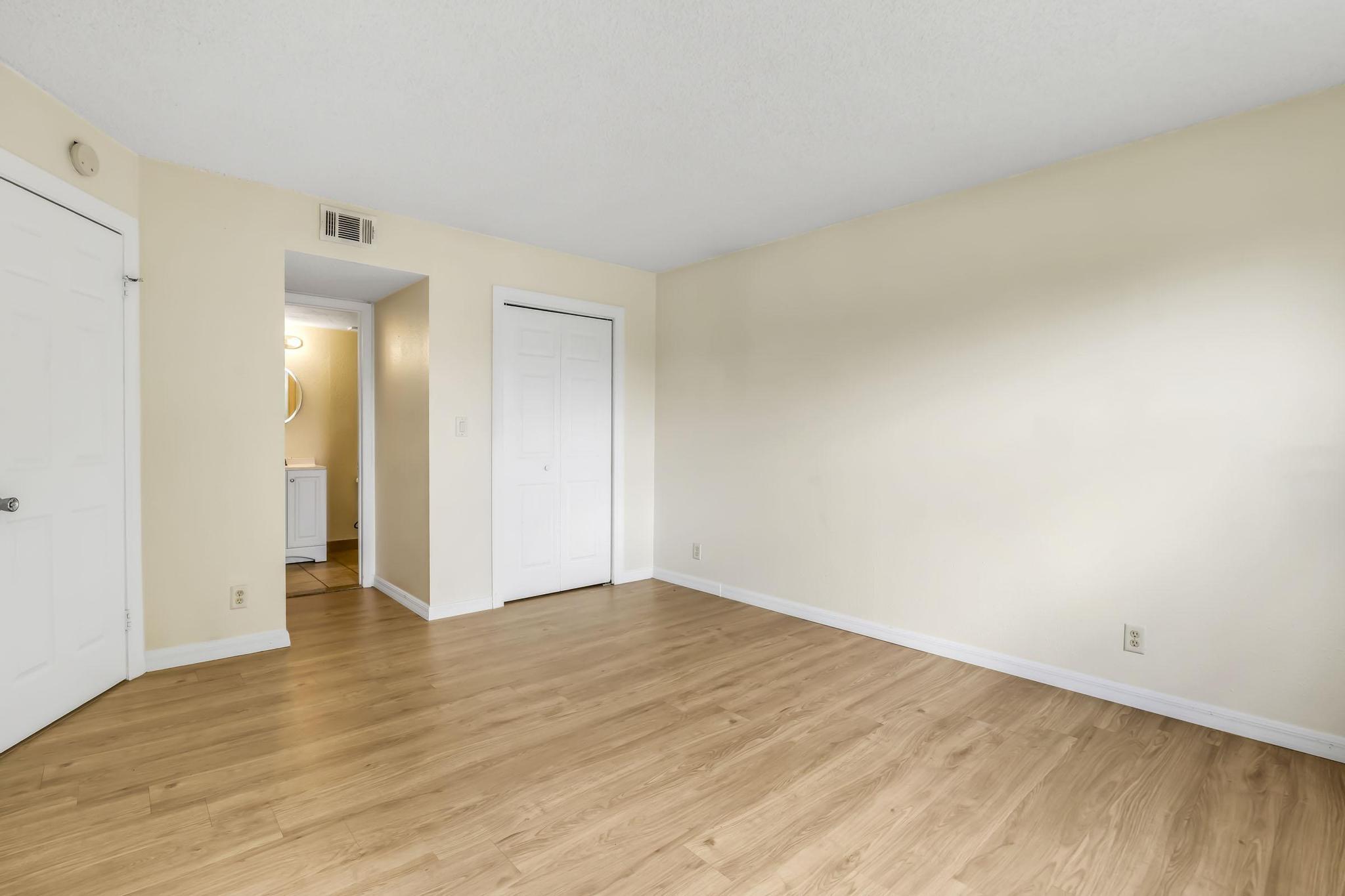 9000 NW 28th Drive 1-204