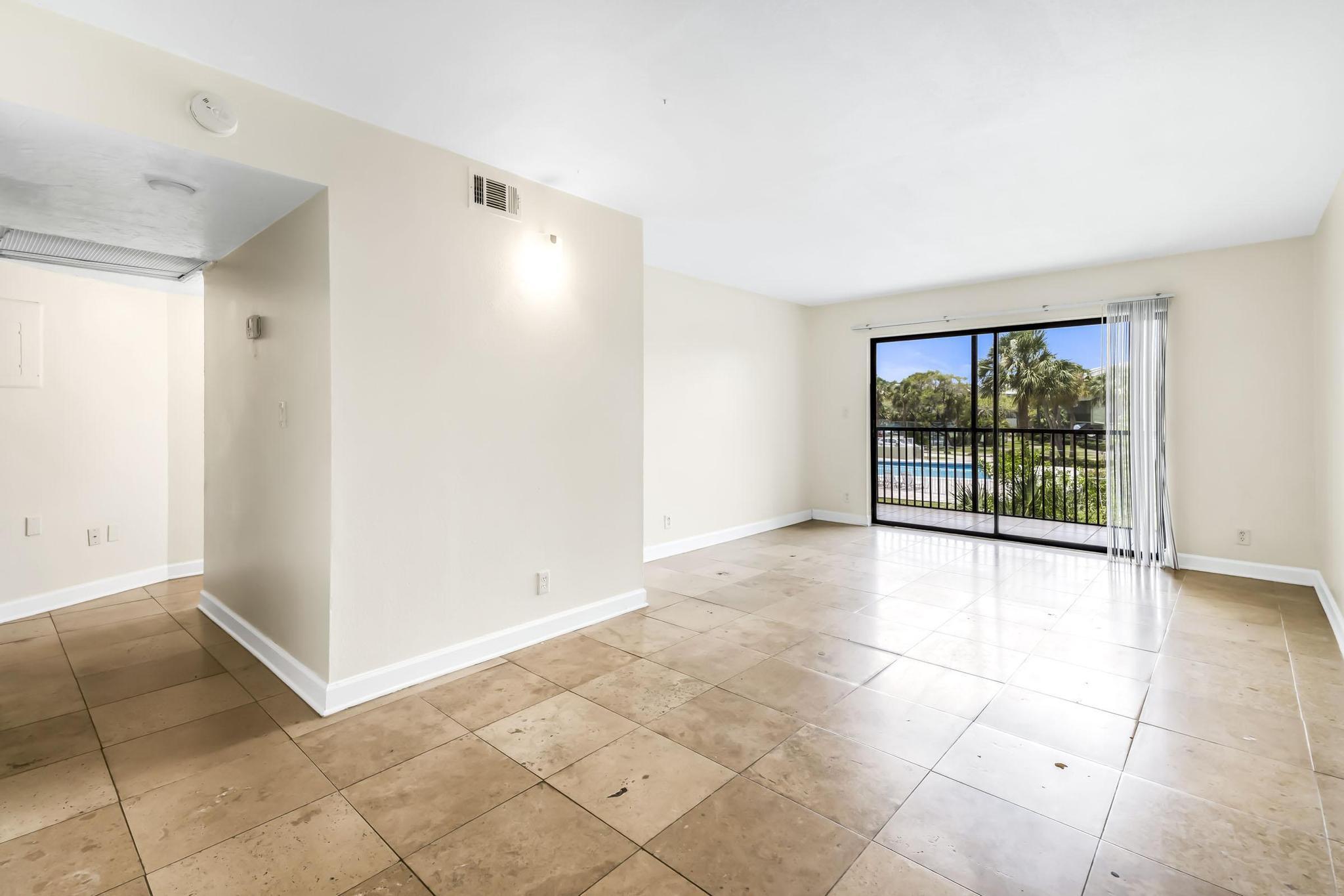 9000 NW 28th Drive 1-204