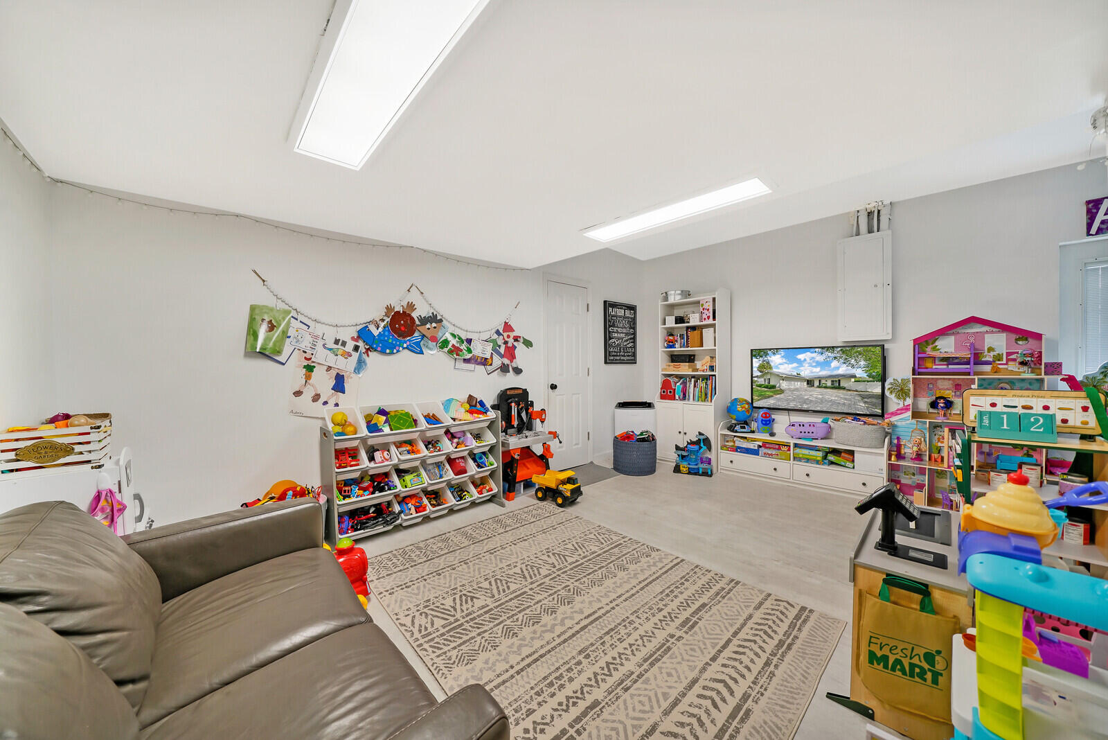 3048 NW 25th Way