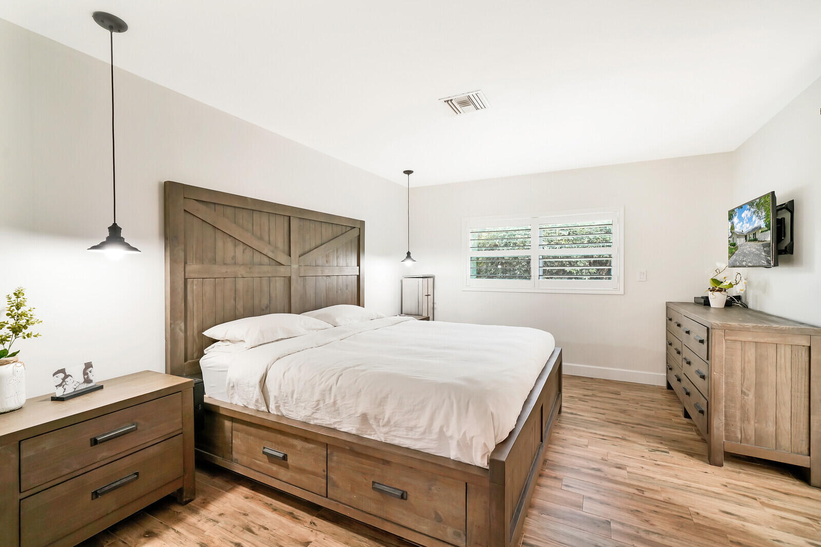 3048 NW 25th Way