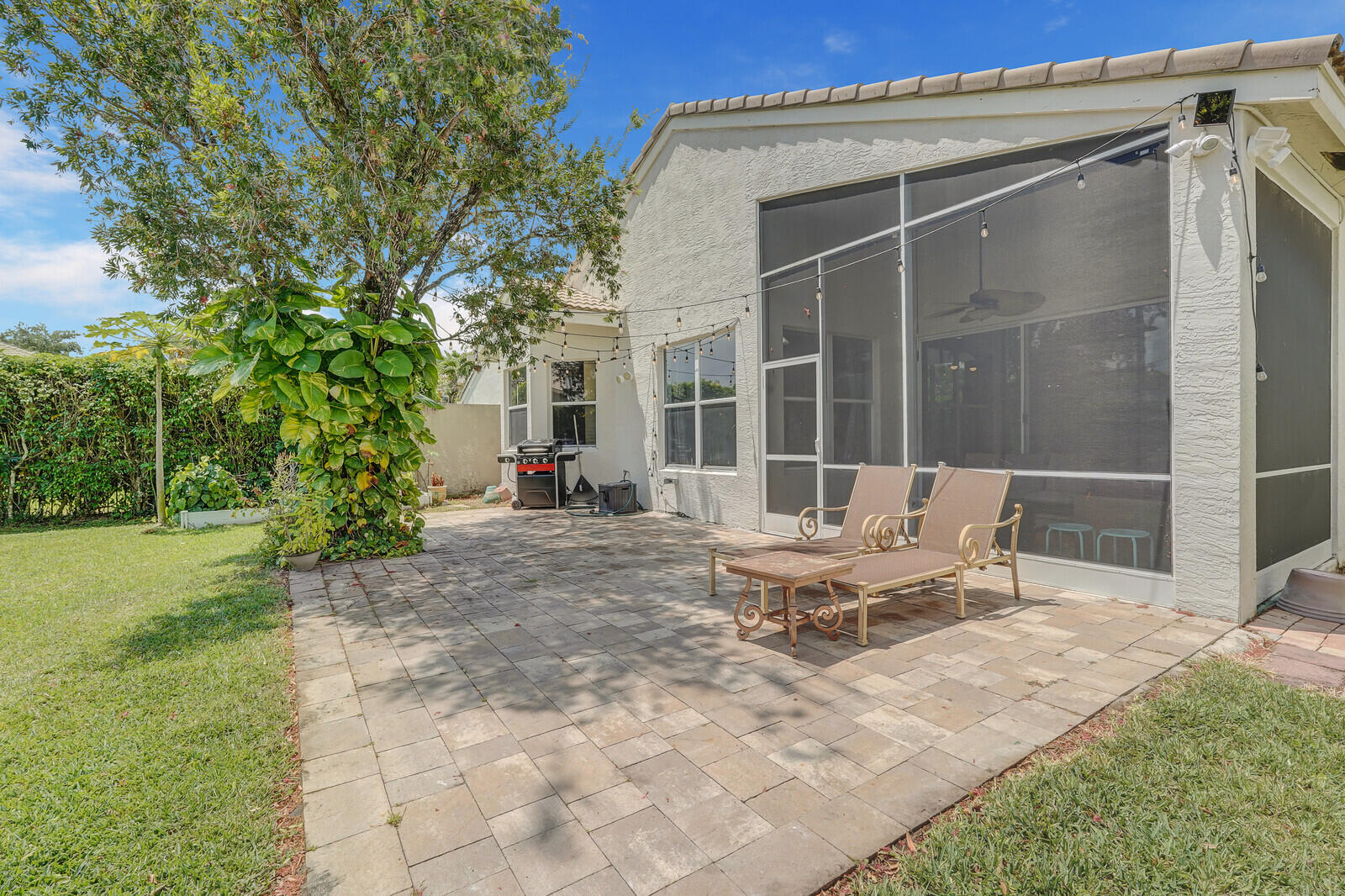 19084 Skyridge Circle