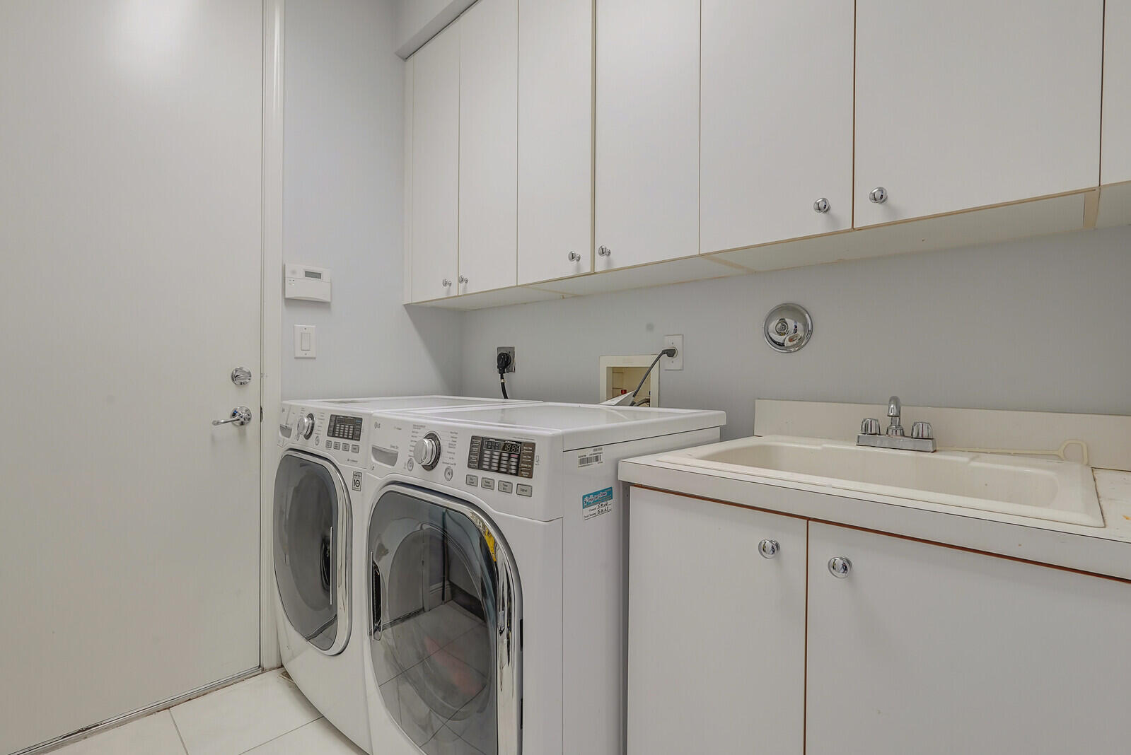 19084 Skyridge Circle